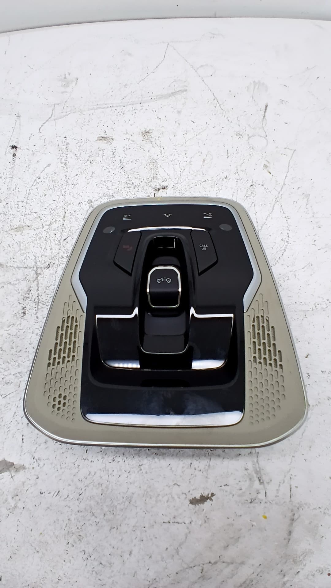 Luz interior LYNK & CO 01