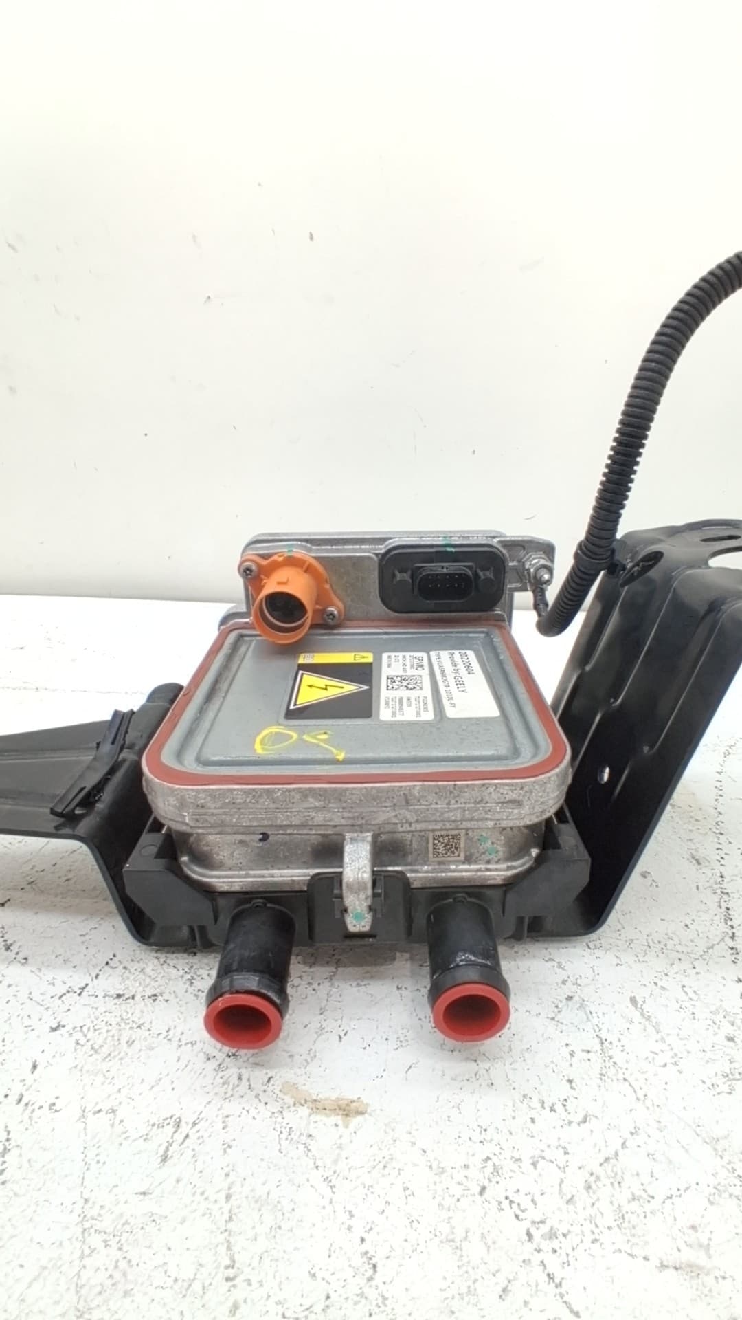 Recambio LYNK & CO 01 ref. 8889062666 3