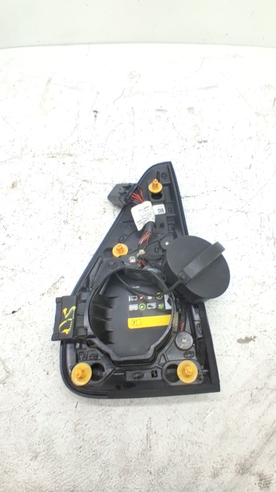 Tapa exterior combustible LYNK & CO 01 2