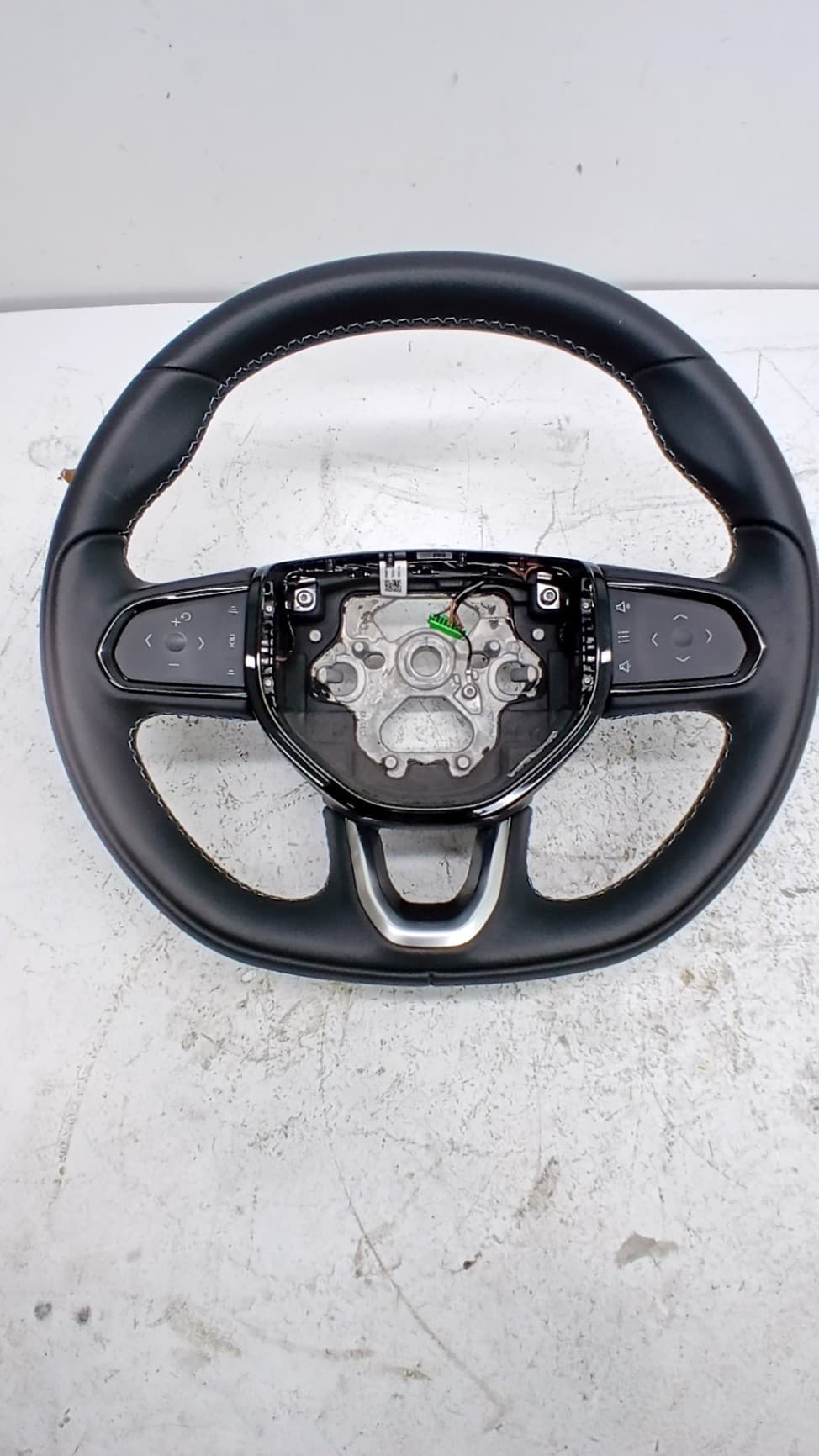 Volante LYNK & CO 01