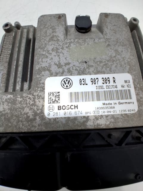 Centralita motor uce VOLKSWAGEN GOLF VI (5K1) 2