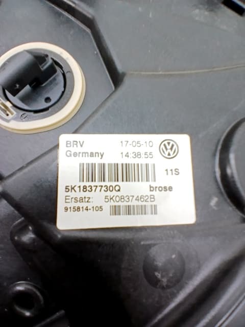 Elevalunas delantero derecho VOLKSWAGEN GOLF VI (5K1) 3