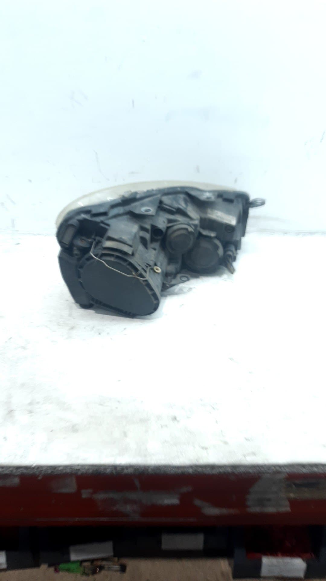 Faro izquierdo VOLKSWAGEN GOLF VI (5K1) 3