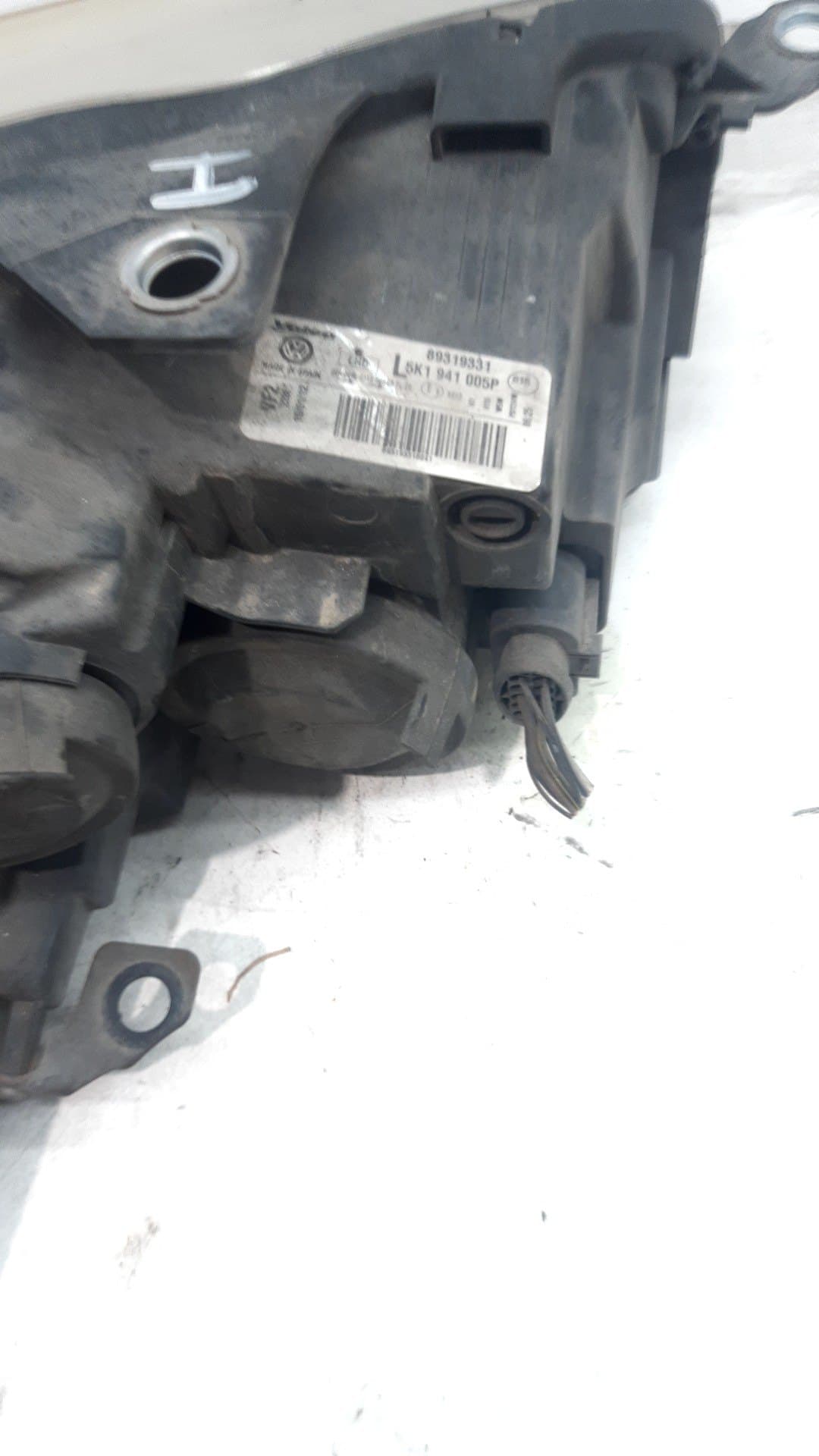 Faro izquierdo VOLKSWAGEN GOLF VI (5K1) 2