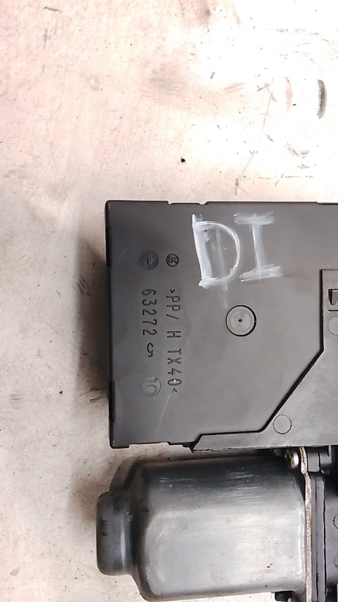 Motor elevalunas delantero izquierdo VOLKSWAGEN GOLF VI (5K1) 2