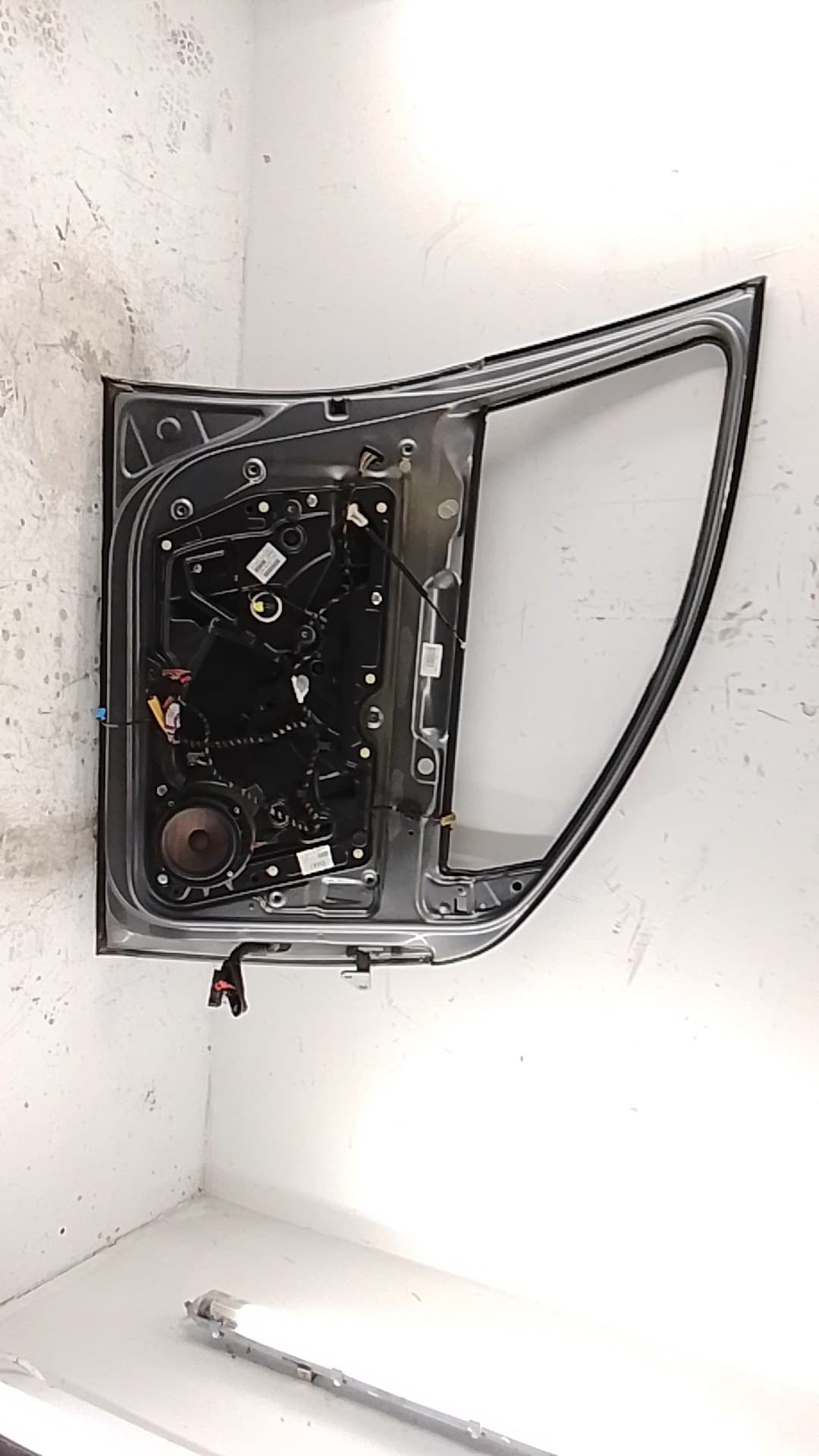 Puerta delantera izquierda VOLKSWAGEN GOLF VI (5K1) 3