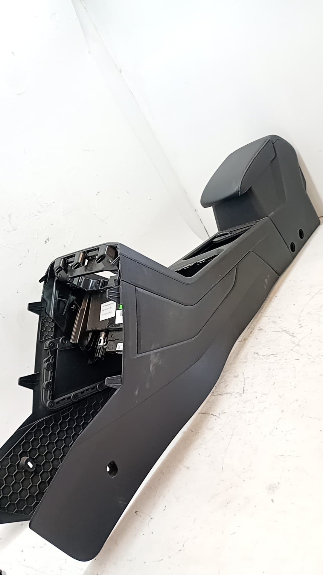 Consola central VOLKSWAGEN TIGUAN (AX1)
