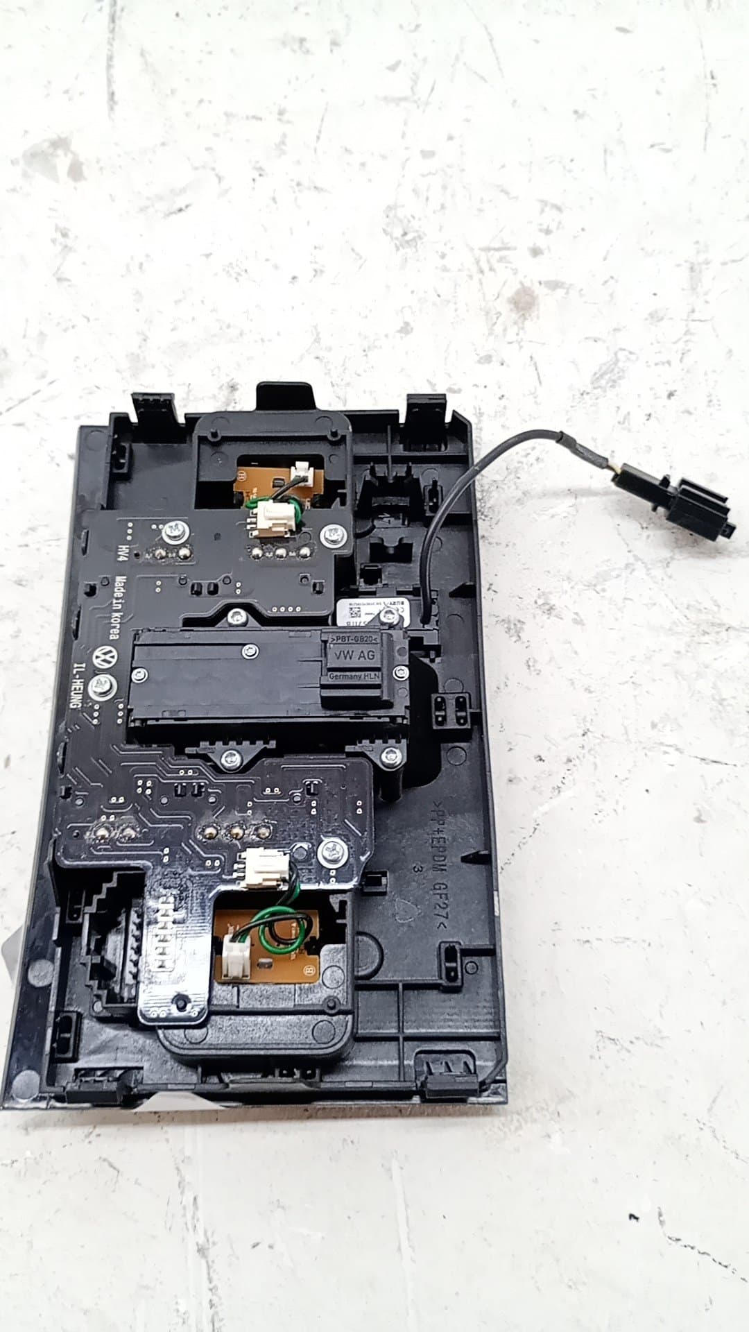 Luz interior VOLKSWAGEN TIGUAN (AX1) 3