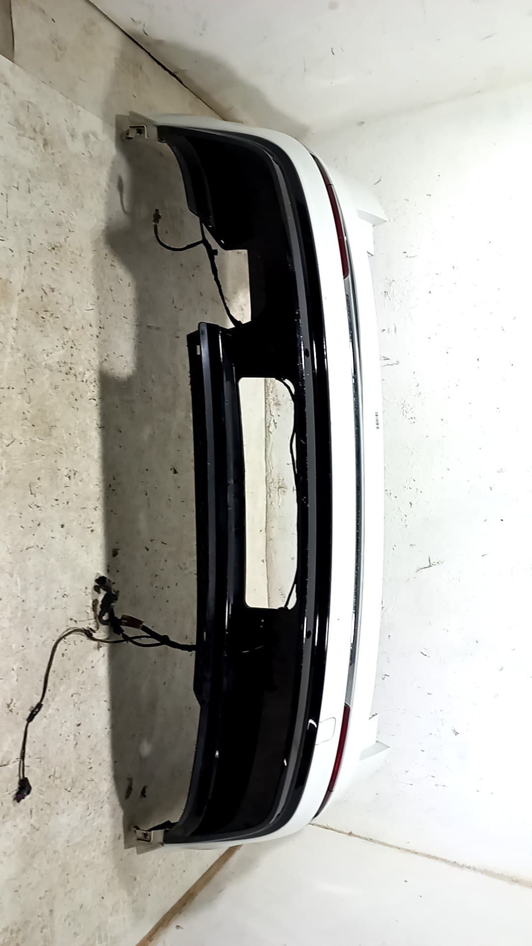 Paragolpes trasero VOLKSWAGEN TIGUAN (AX1) 3