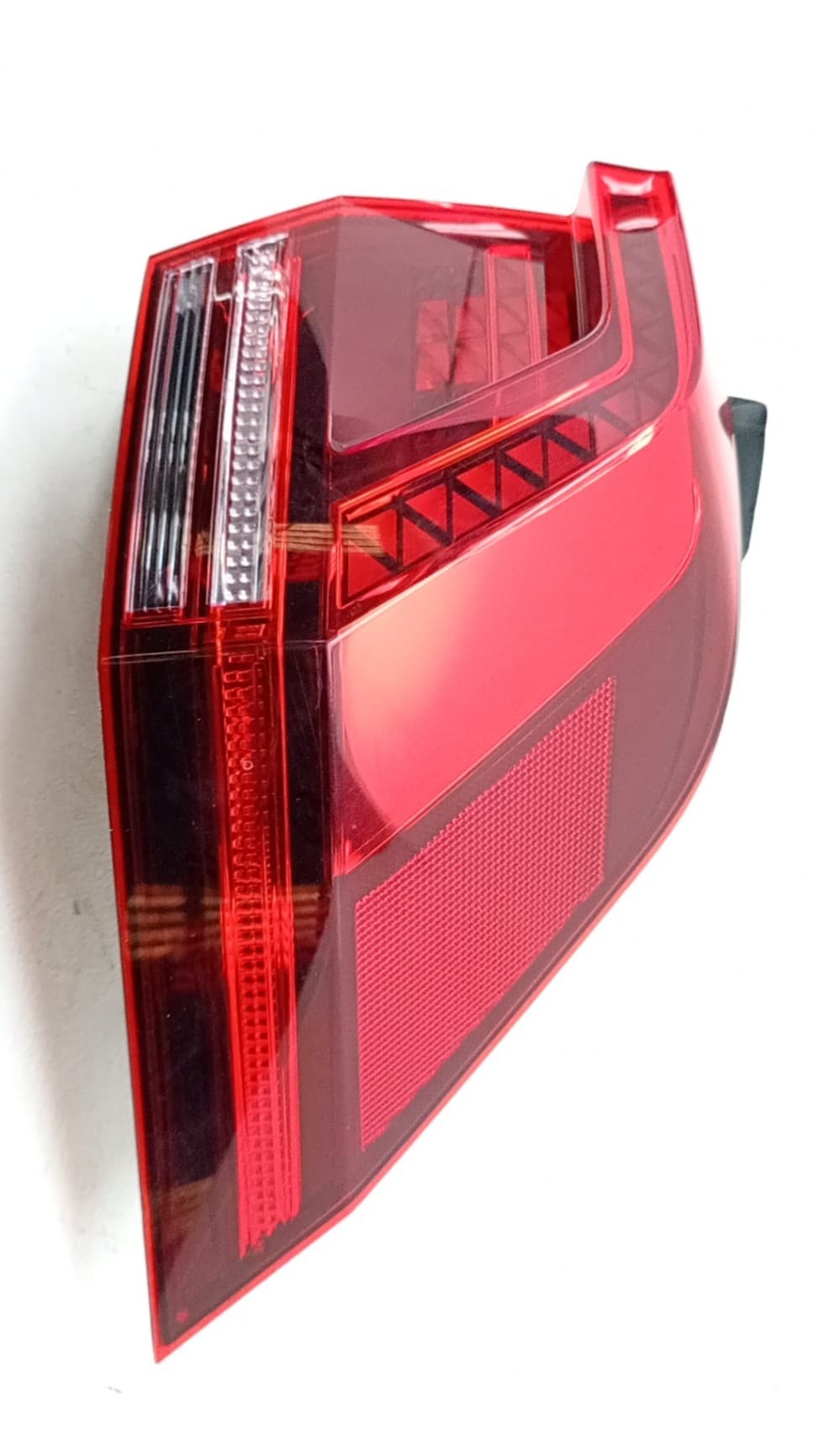 Piloto trasero derecho VOLKSWAGEN TIGUAN (AX1)