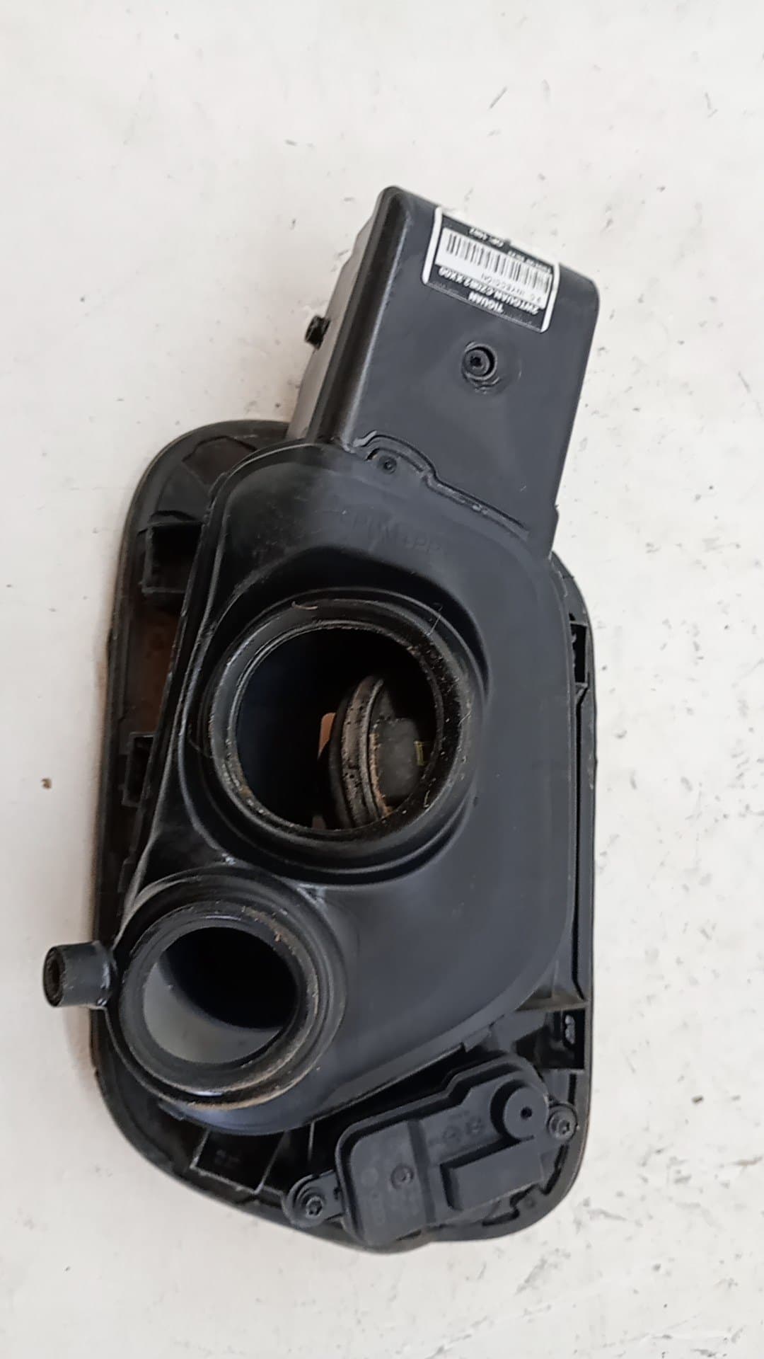 Tapa exterior combustible VOLKSWAGEN TIGUAN (AX1) 4