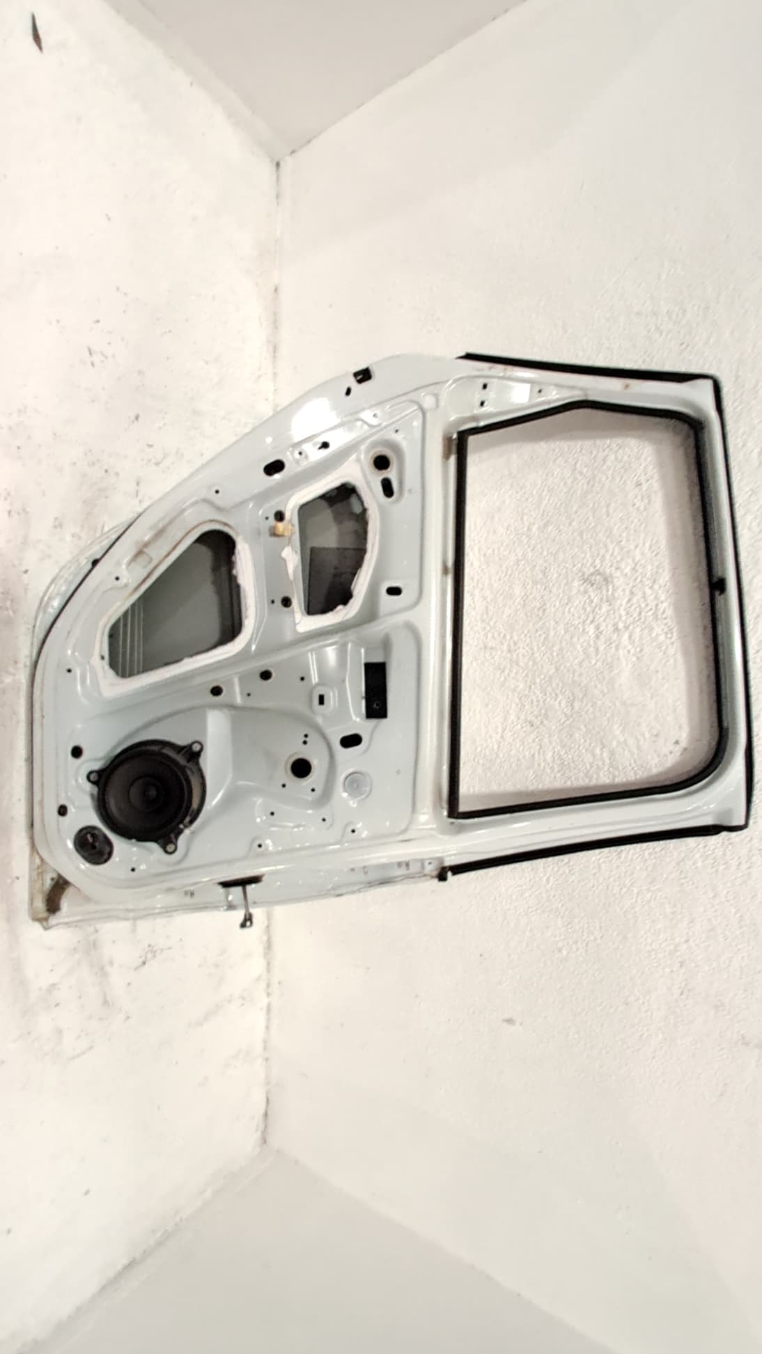 Puerta trasera izquierda RENAULT SCENIC III 2