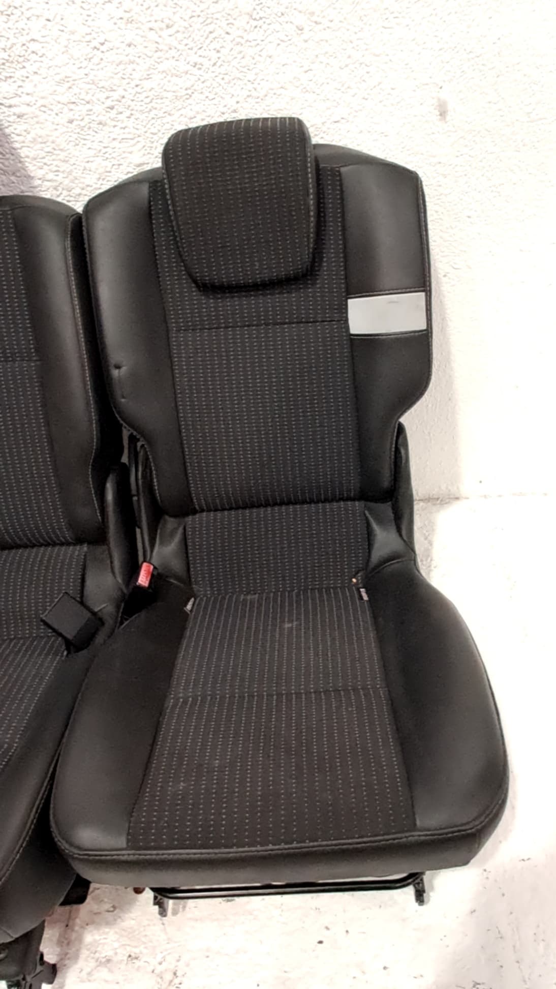 Cerradura asientos traseros RENAULT SCENIC III 4