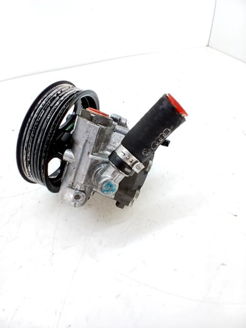 Bomba direccion AUDI A8 (4E2) 3