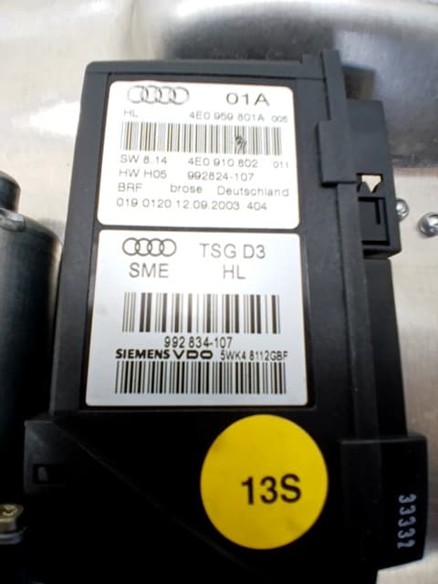 Elevalunas trasero izquierdo AUDI A8 (4E2)