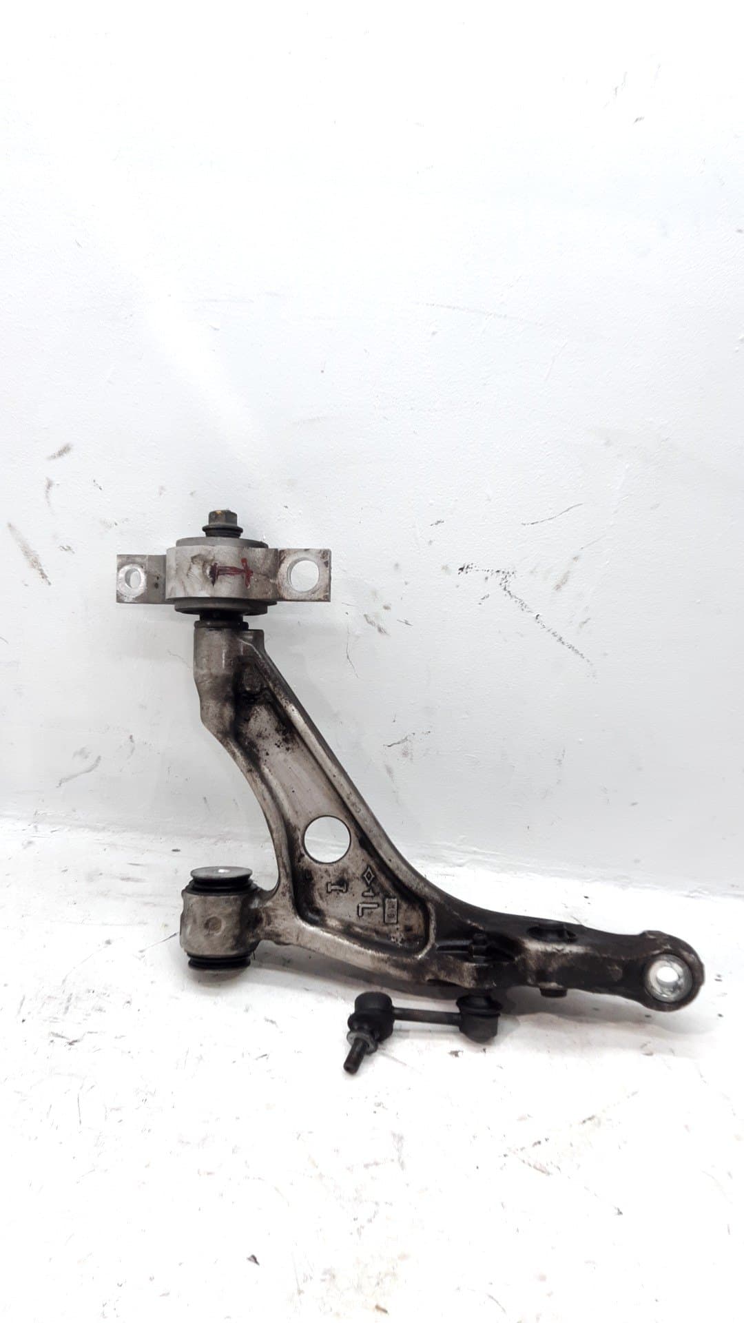 Brazo suspension inferior delantero izquierdo LEXUS IS 300 (JCE10) 2