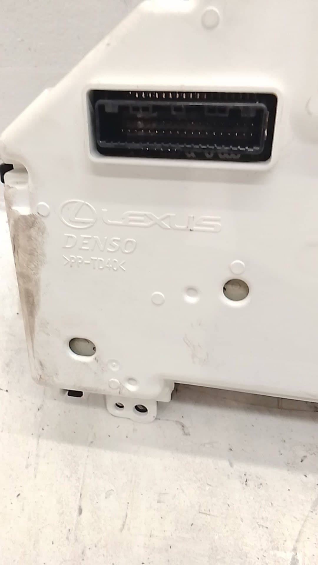 Cuadro instrumentos LEXUS IS 300 (JCE10) 4