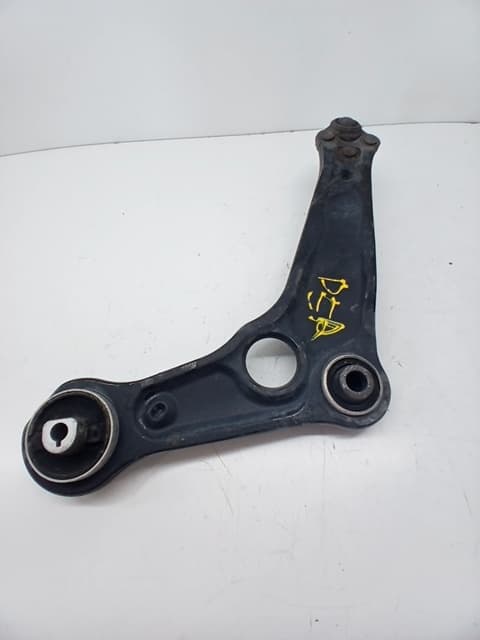 Brazo suspension inferior delantero derecho RENAULT SCENIC IV