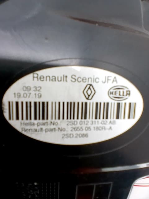 Piloto trasero derecho RENAULT SCENIC IV 2