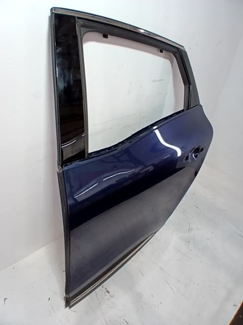 Puerta trasera izquierda RENAULT SCENIC IV 2