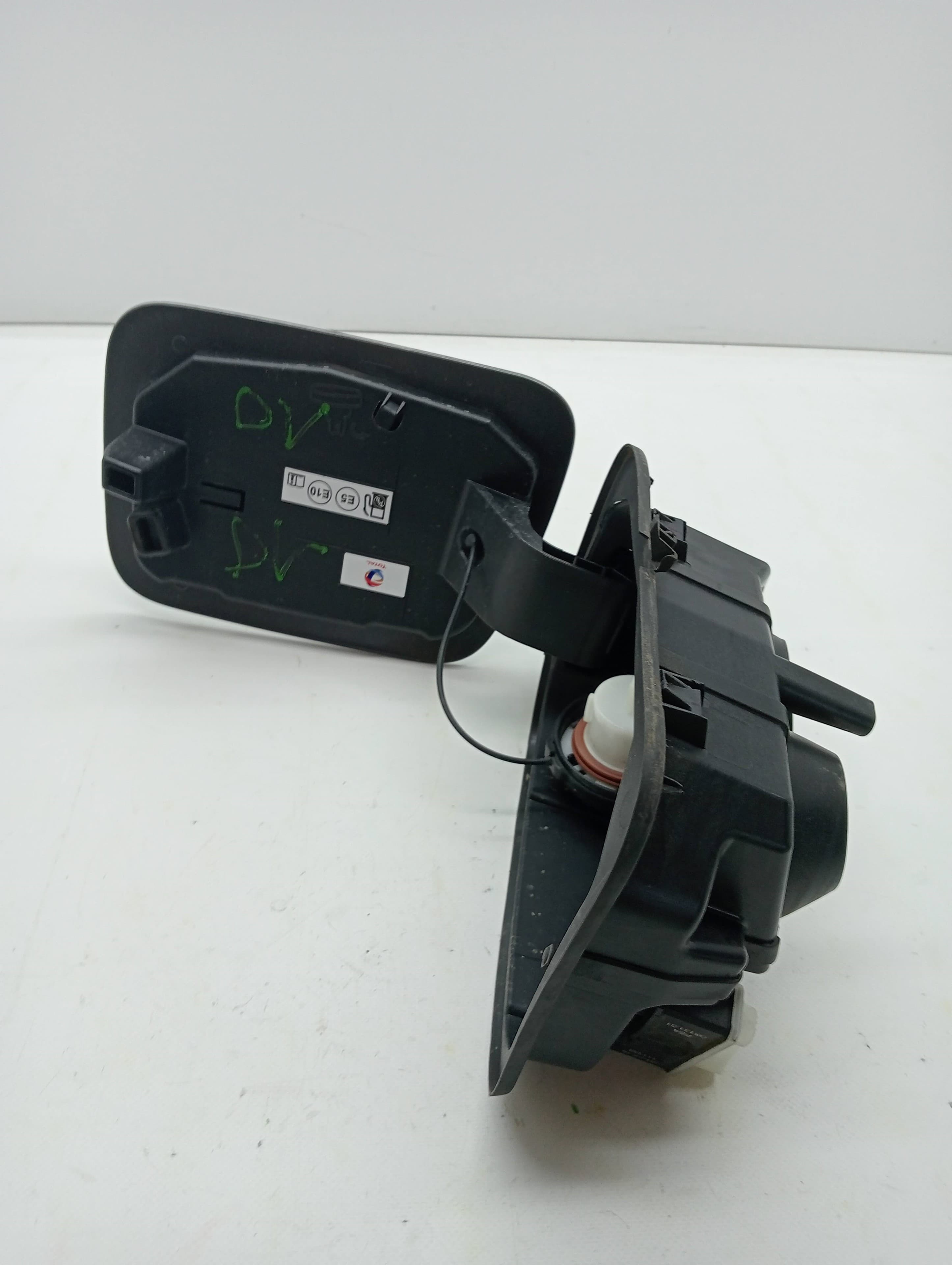 Tapa exterior combustible CITROEN C5 AIRCROSS 3
