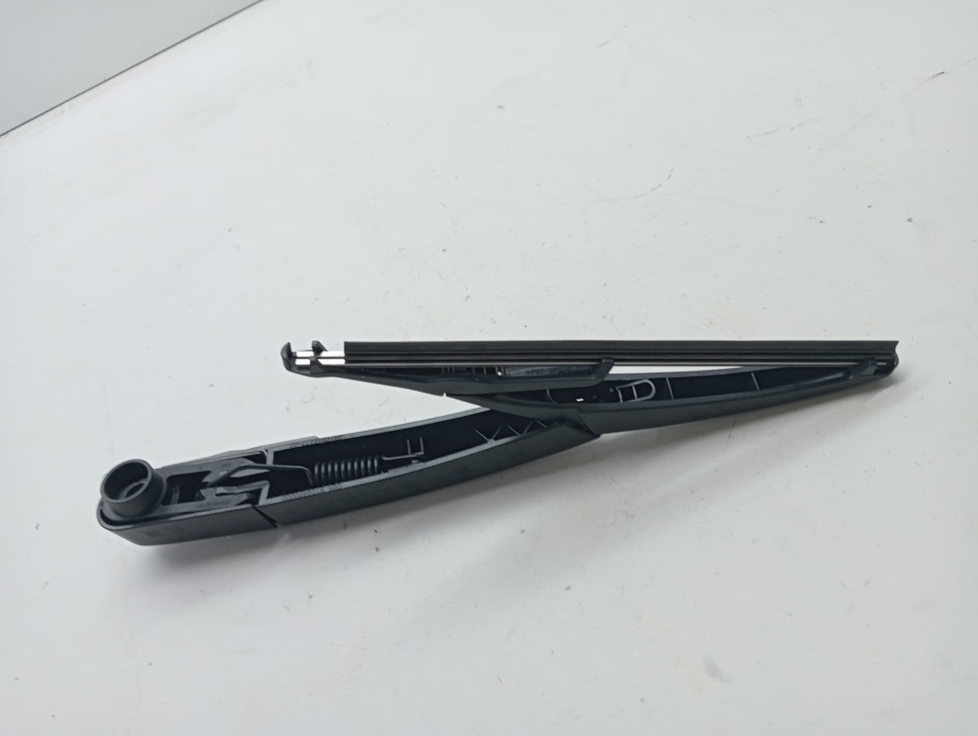 Brazo limpia trasero CITROEN C5 AIRCROSS 2