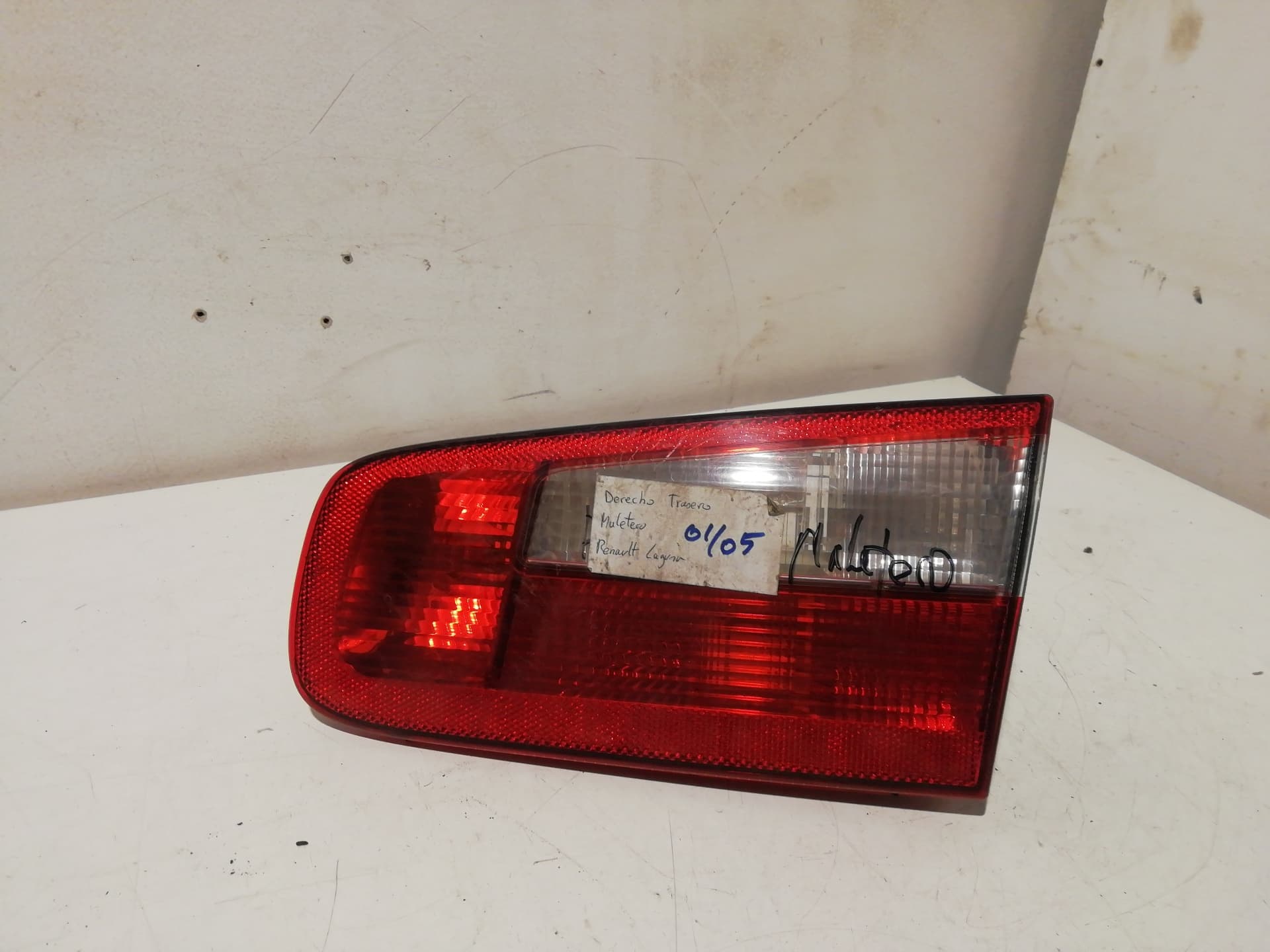 Piloto trasero derecho RENAULT LAGUNA II (BG0)