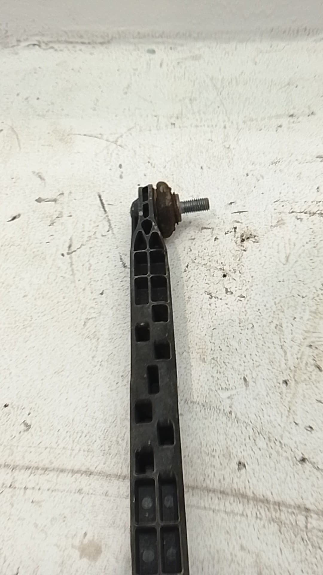 Brazo suspension inferior delantero derecho SKODA SCALA 2