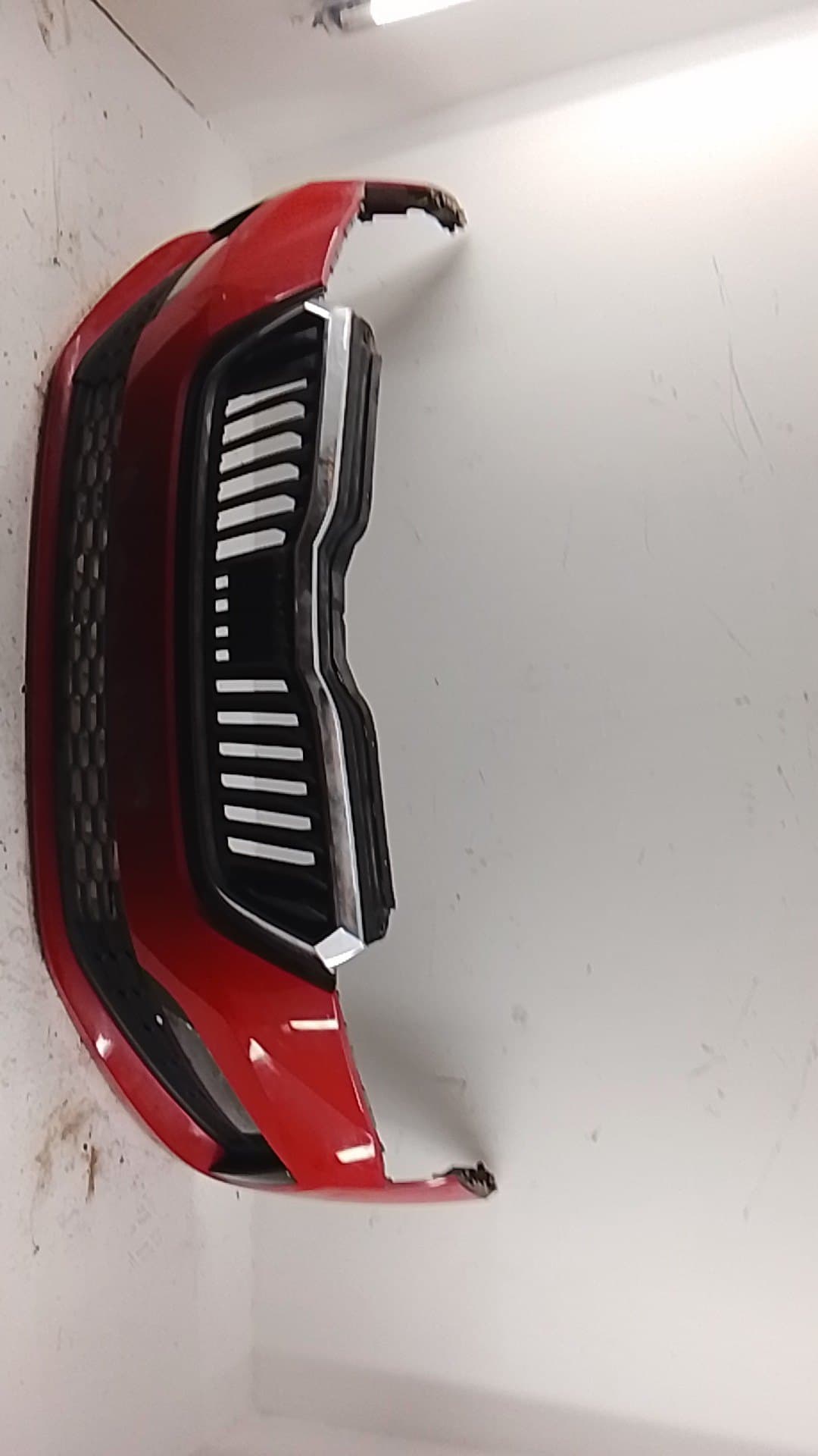 Paragolpes delantero SKODA SCALA