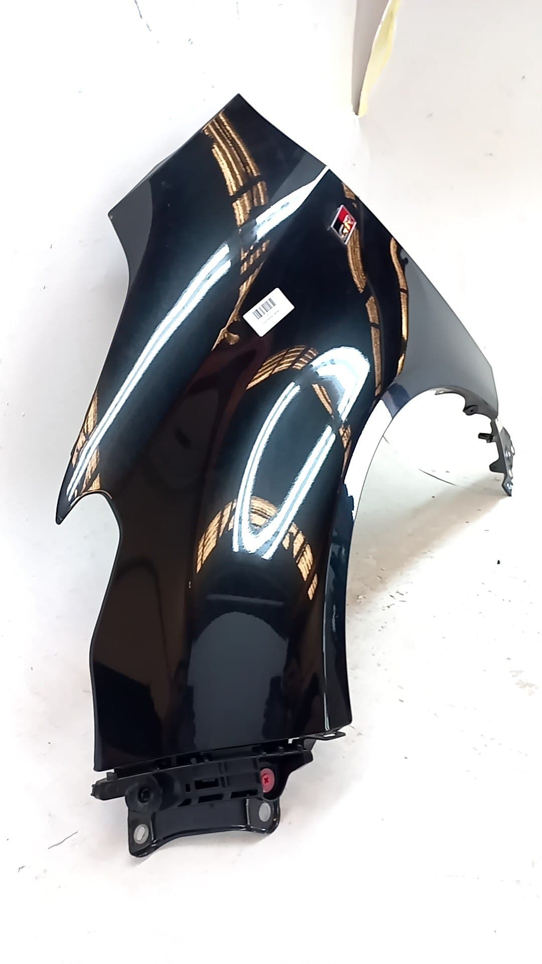 Aleta delantera izquierda TOYOTA YARIS 4
