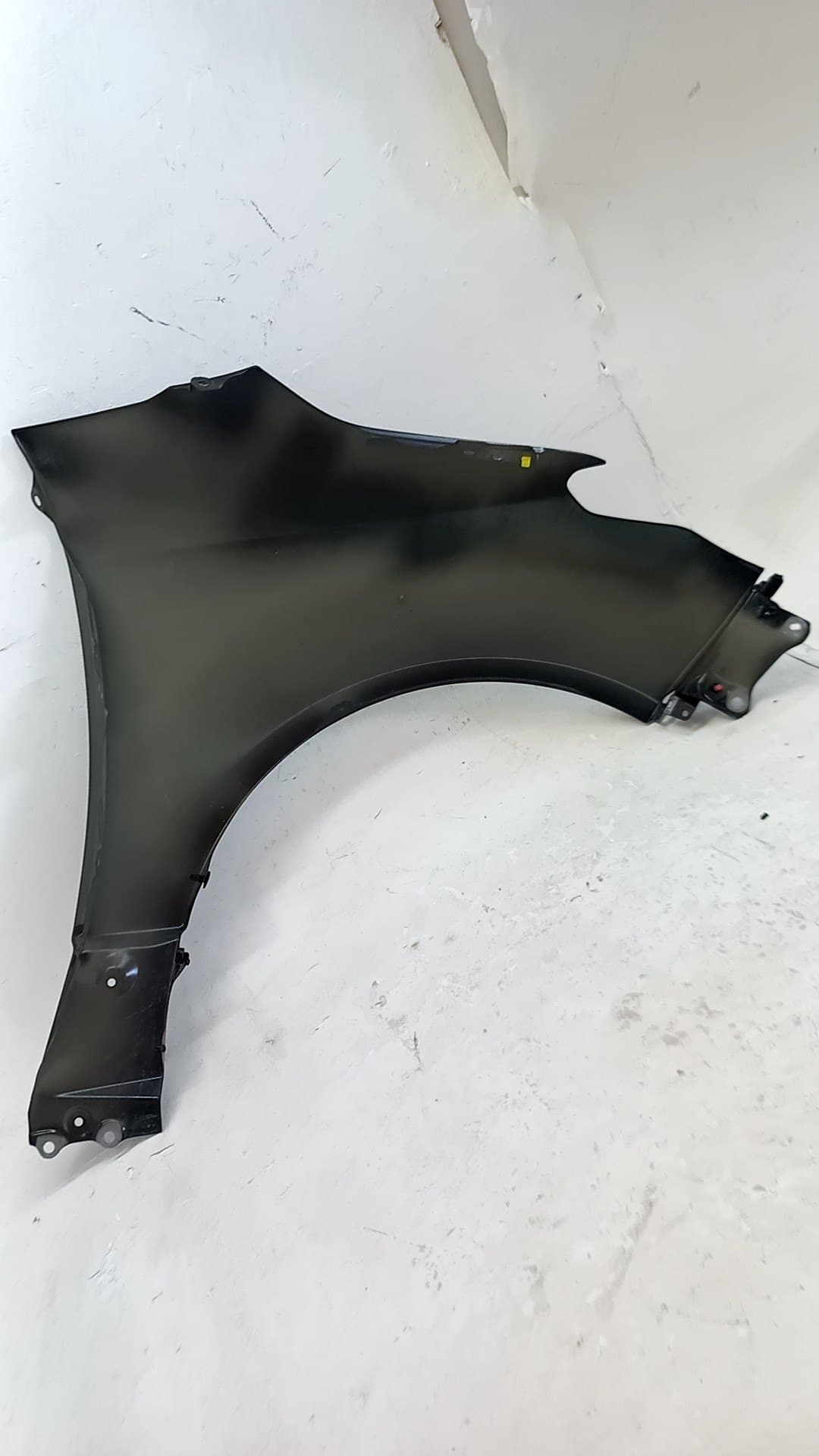 Aleta delantera izquierda TOYOTA YARIS 2