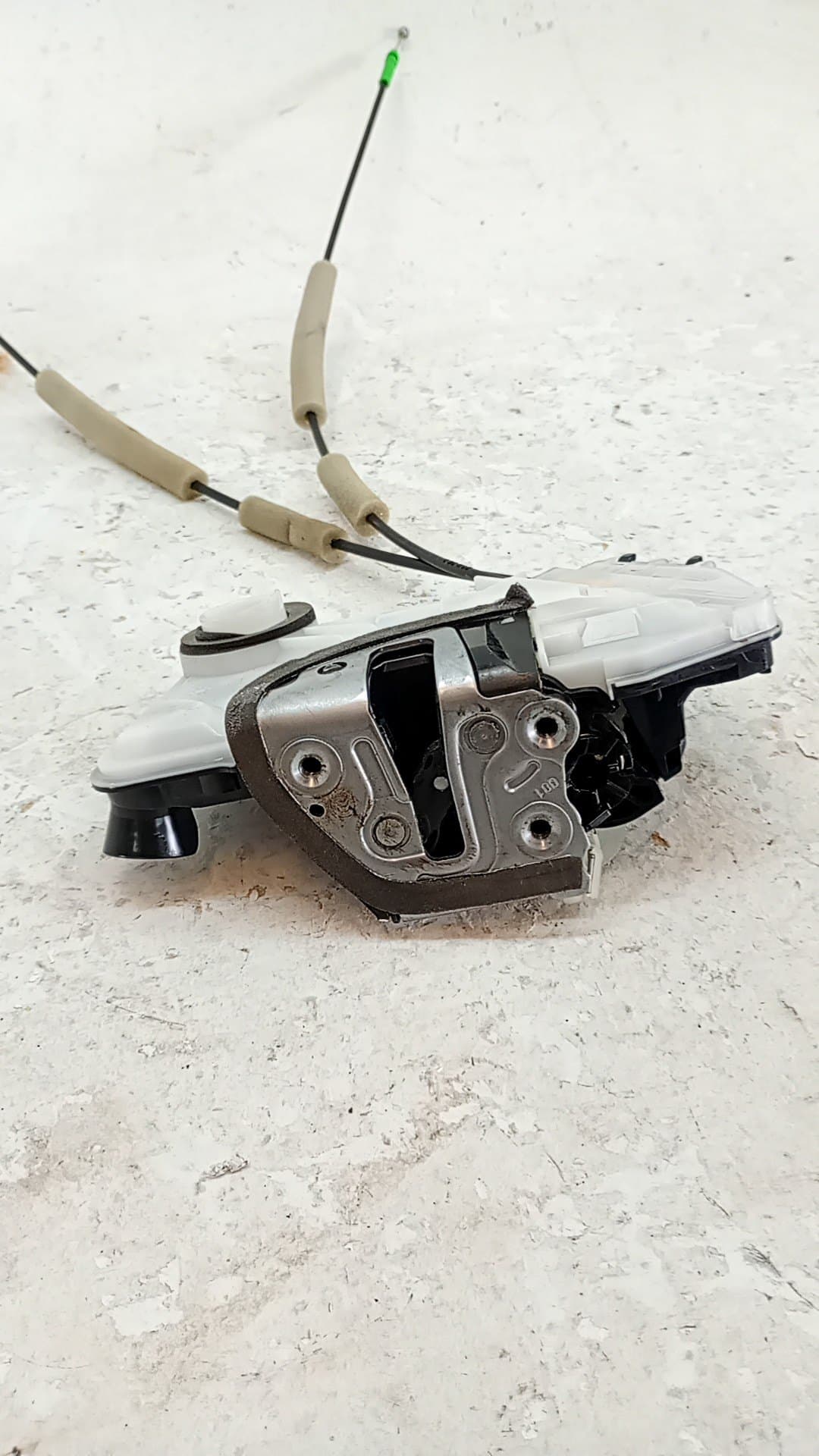 Cerradura puerta delantera izquierda TOYOTA YARIS