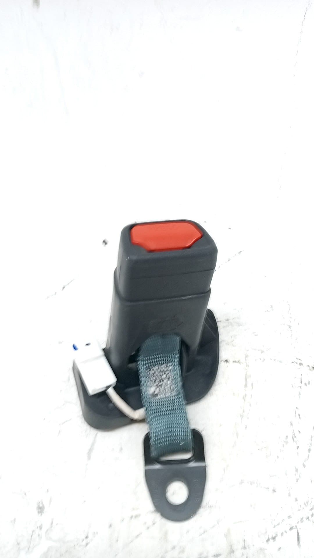 Enganche cinturon trasero derecho TOYOTA YARIS