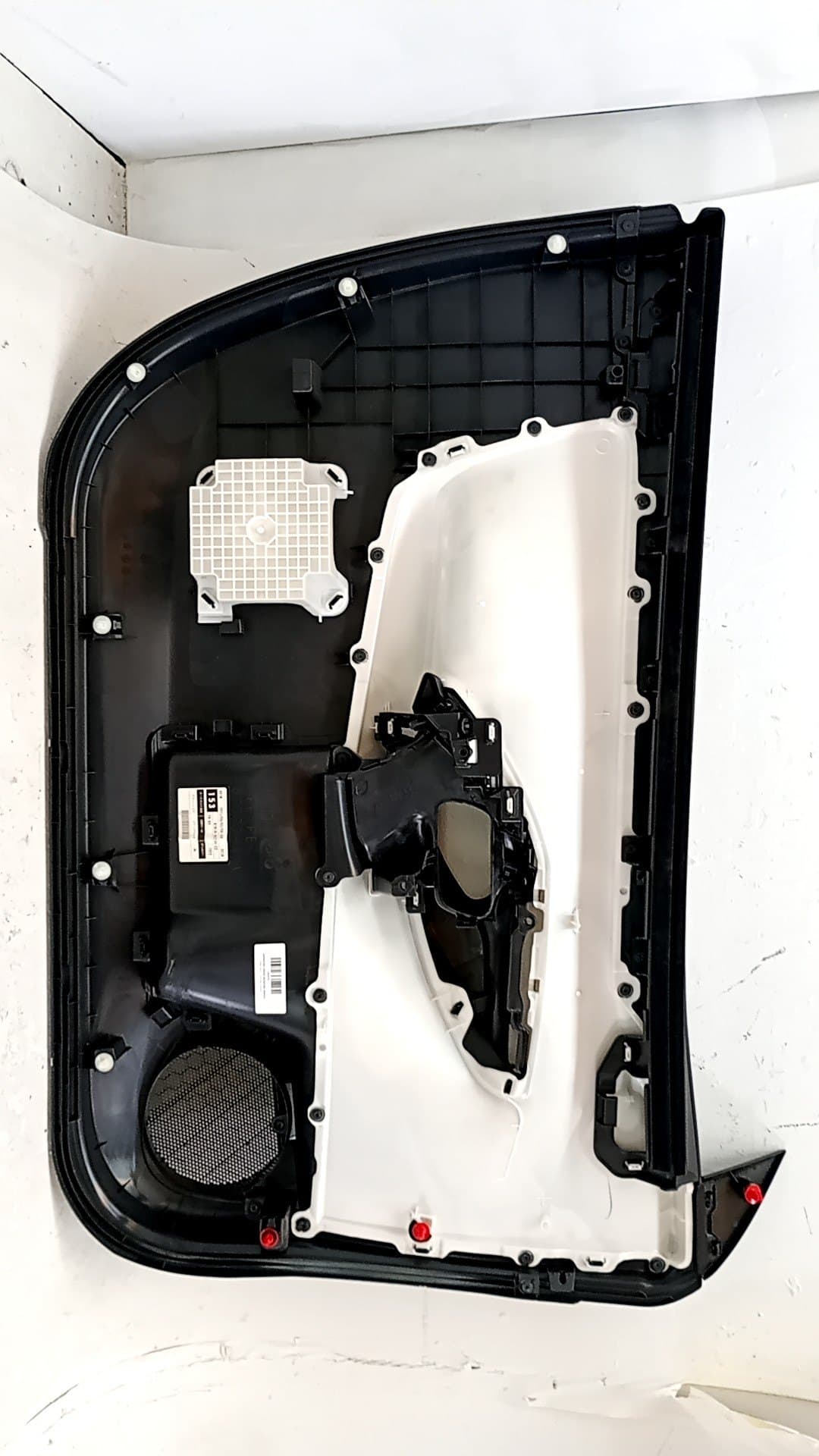 Guarnecido puerta delantera derecha TOYOTA YARIS 3
