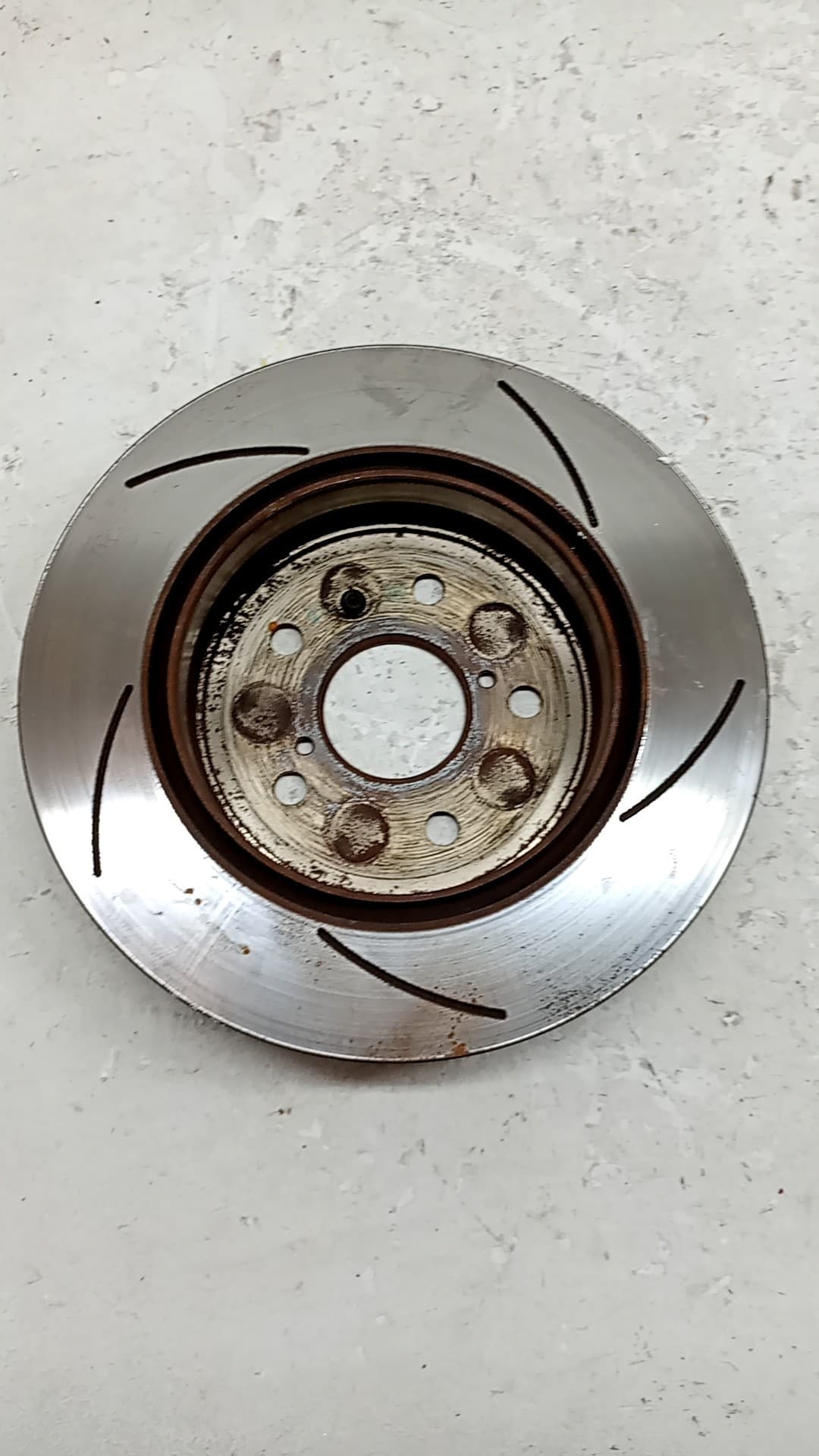 Disco freno trasero TOYOTA YARIS 2