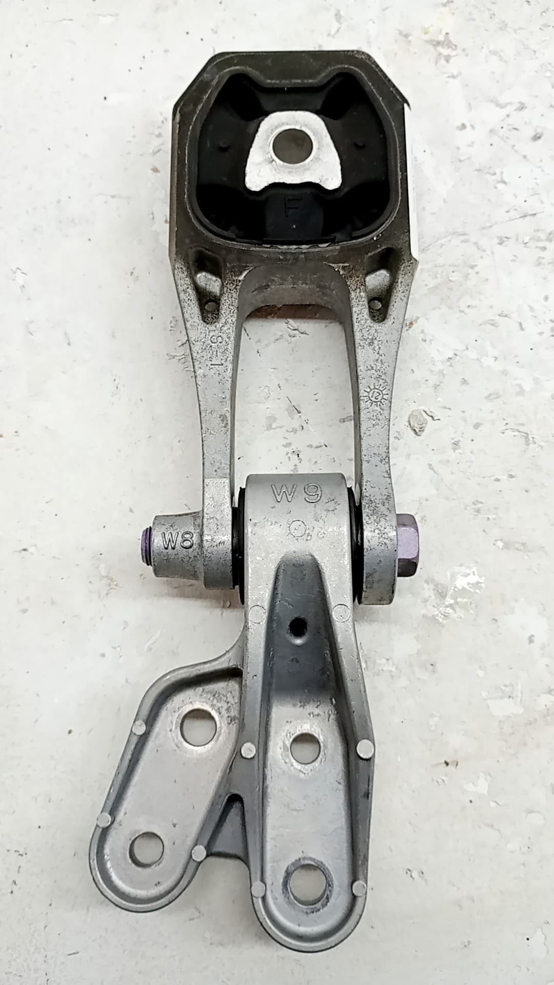 Recambio TOYOTA YARIS ref. 1236318010