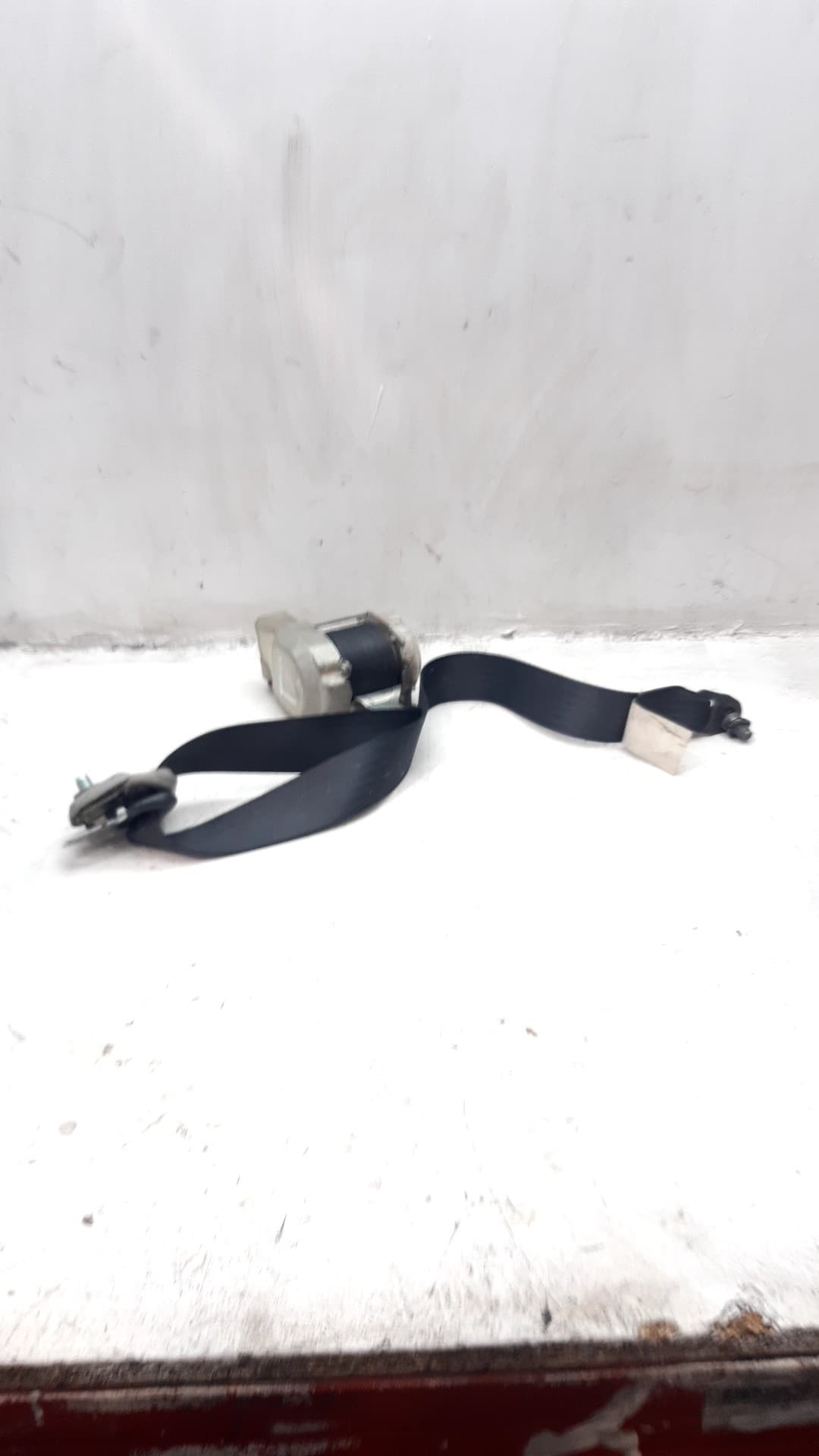 Cinturon seguridad delantero derecho SUZUKI SWIFT SF BERLINA (EA)