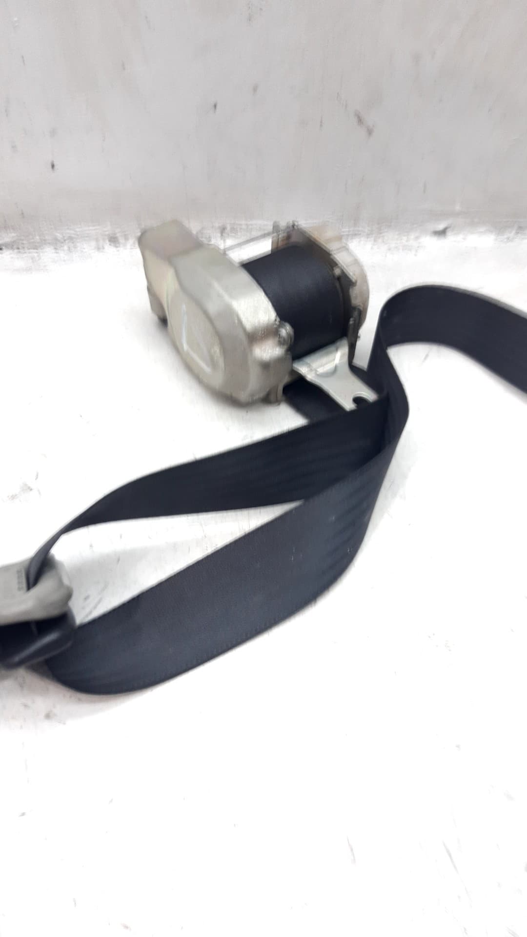 Cinturon seguridad delantero derecho SUZUKI SWIFT SF BERLINA (EA) 2