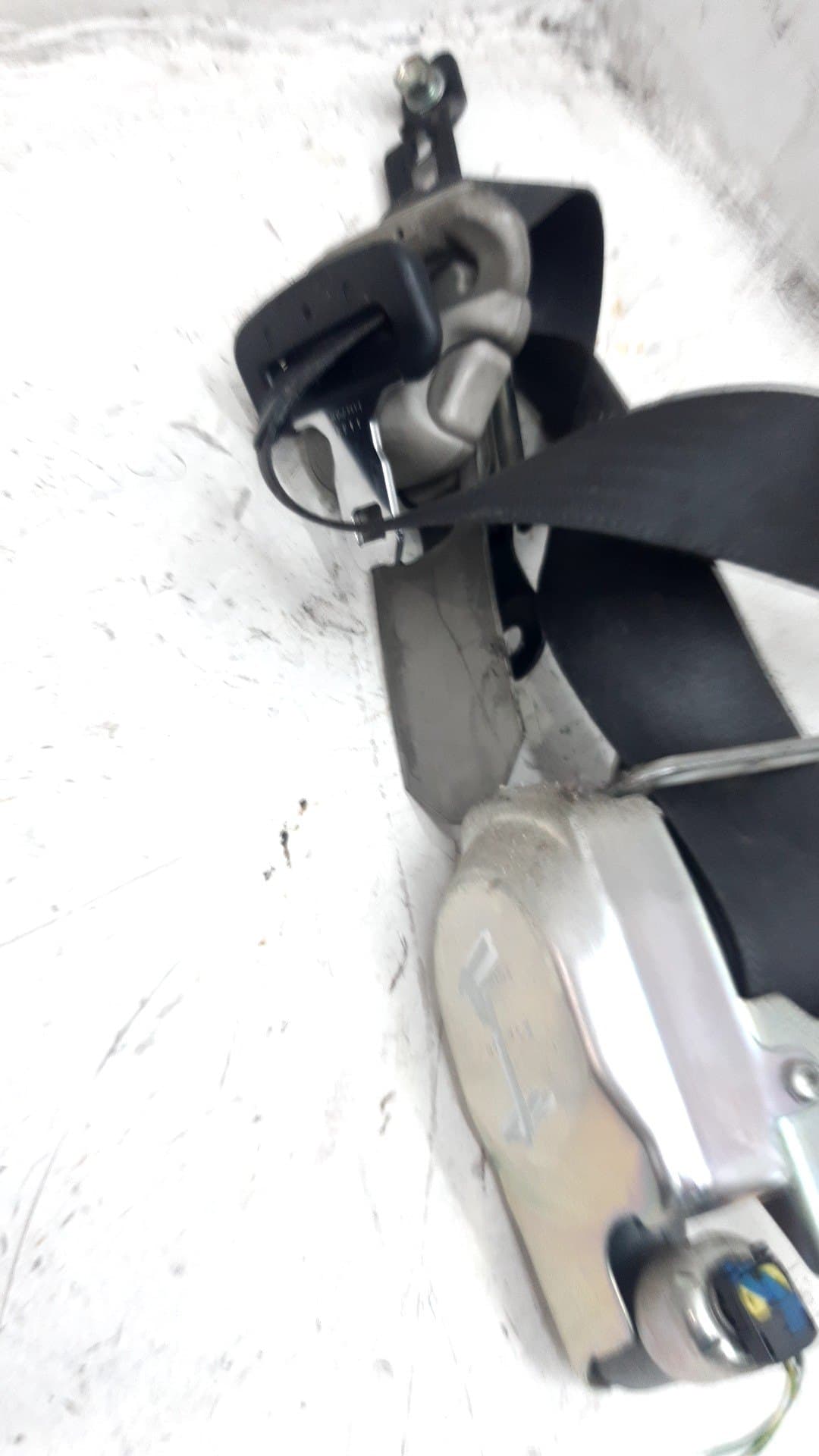 Cinturon seguridad delantero izquierdo SUZUKI SWIFT SF BERLINA (EA) 2
