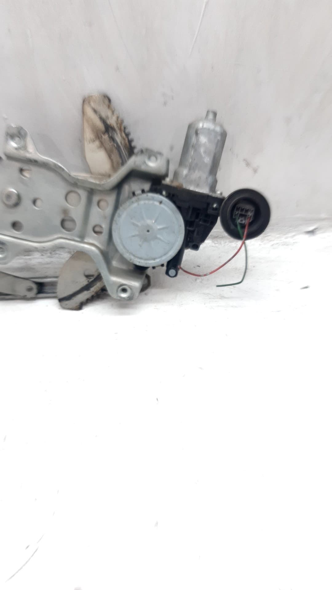 Elevalunas delantero derecho SUZUKI SWIFT SF BERLINA (EA) 3