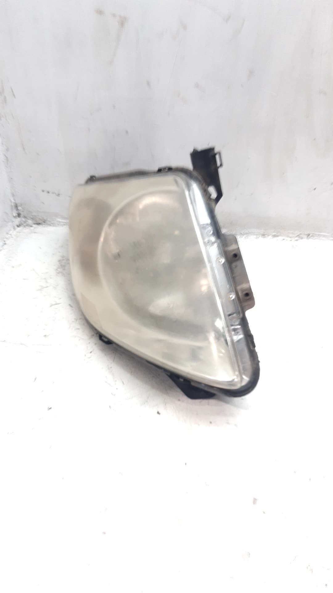 Faro derecho SUZUKI SWIFT SF BERLINA (EA)
