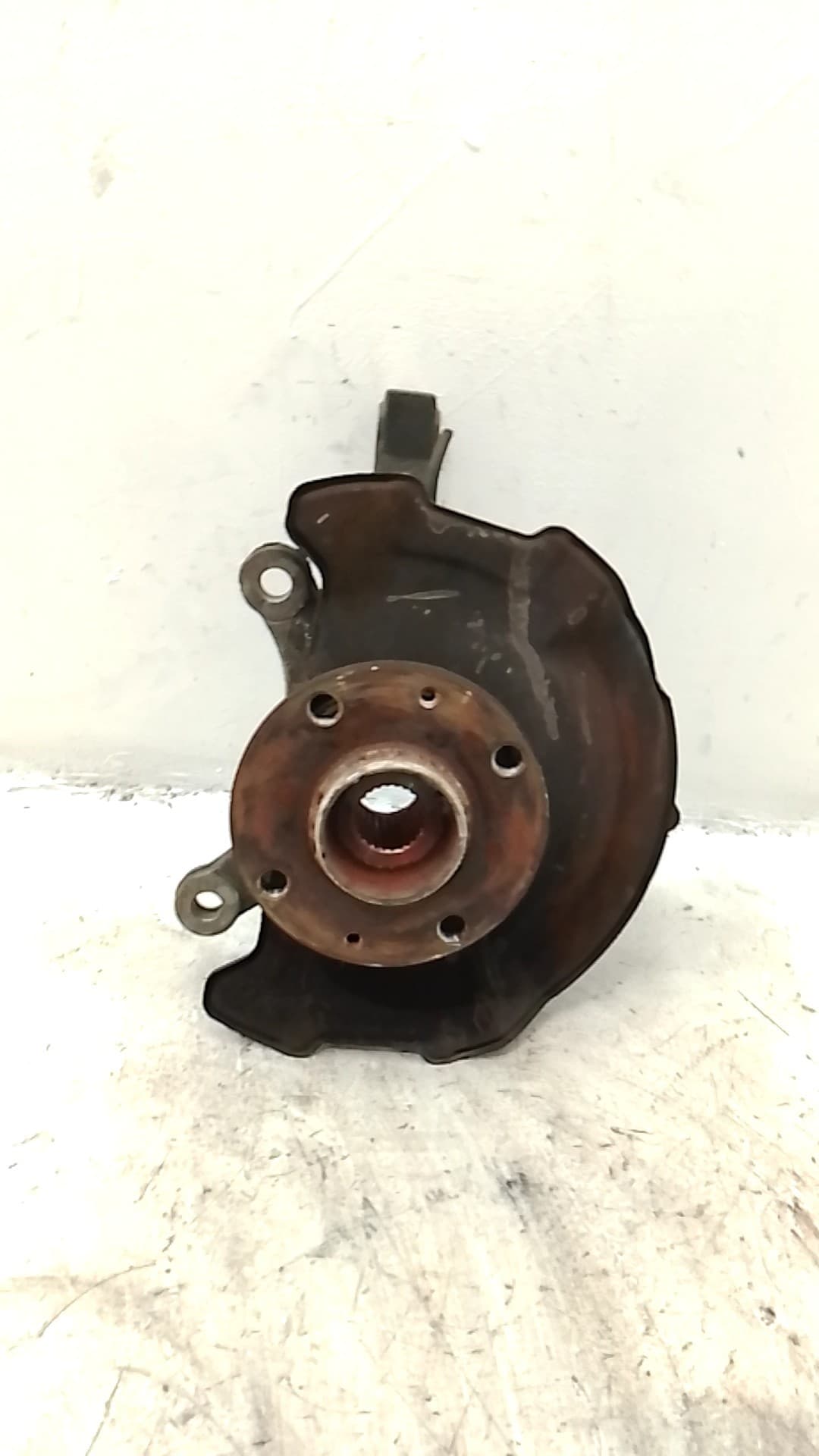 Mangueta delantera derecha SUZUKI SWIFT SF BERLINA (EA)
