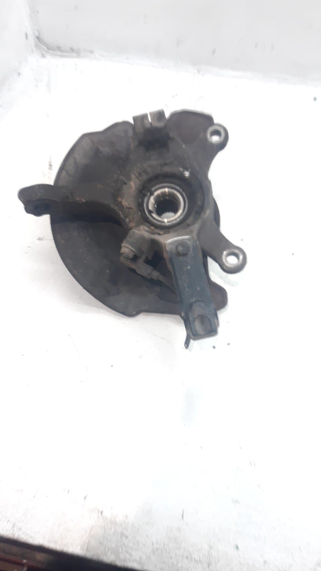 Mangueta delantera derecha SUZUKI SWIFT SF BERLINA (EA)