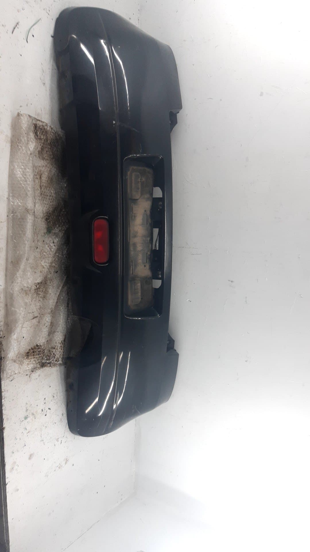 Paragolpes trasero SUZUKI SWIFT SF BERLINA (EA)