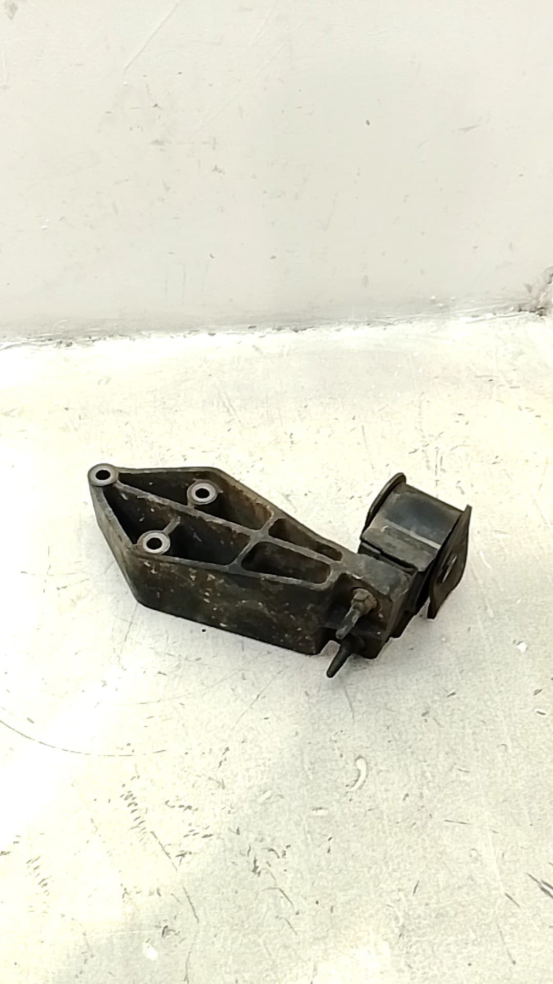 Soporte motor SUZUKI SWIFT SF BERLINA (EA)