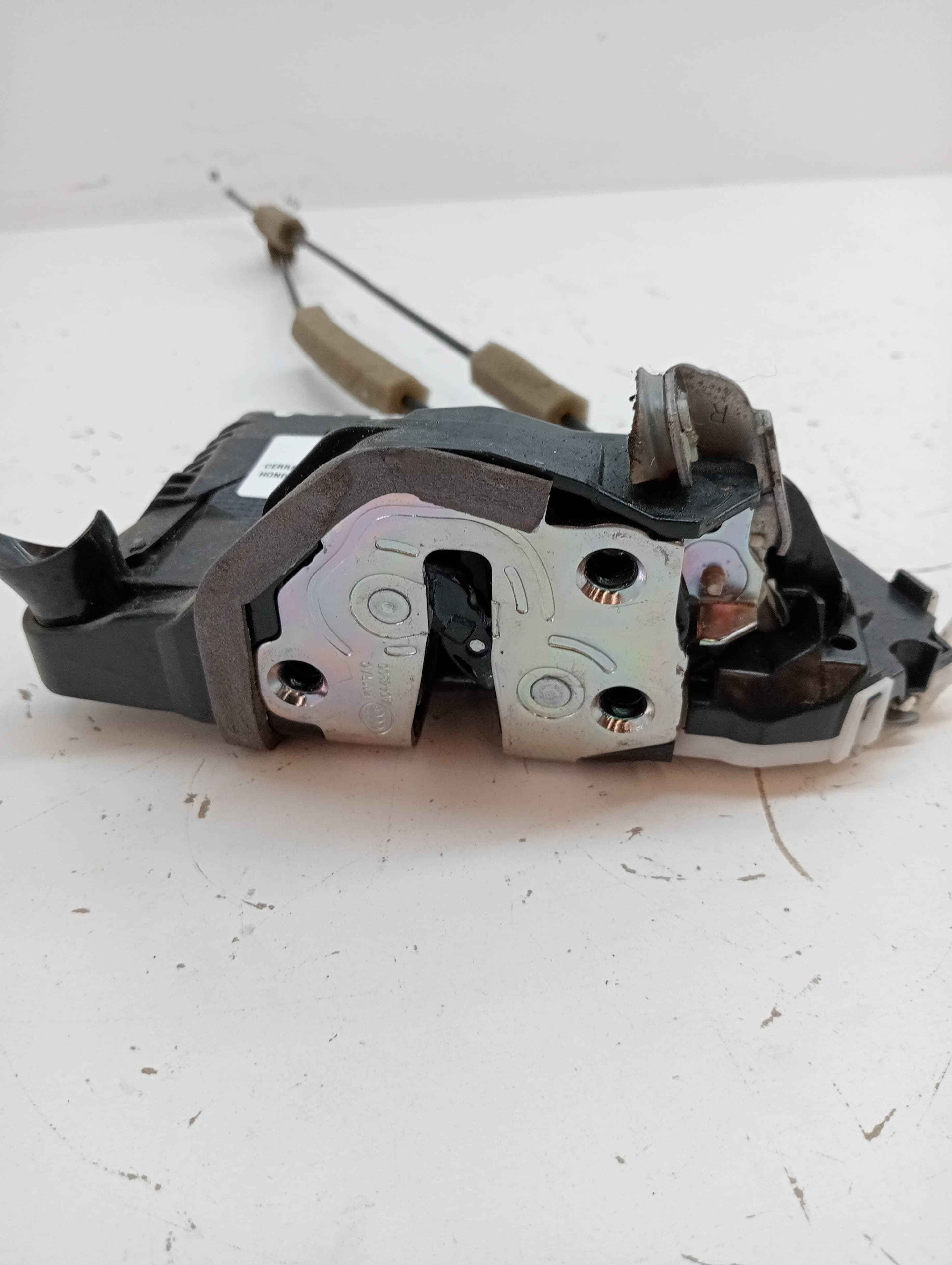 Cerradura puerta delantera derecha HONDA CR-V 2