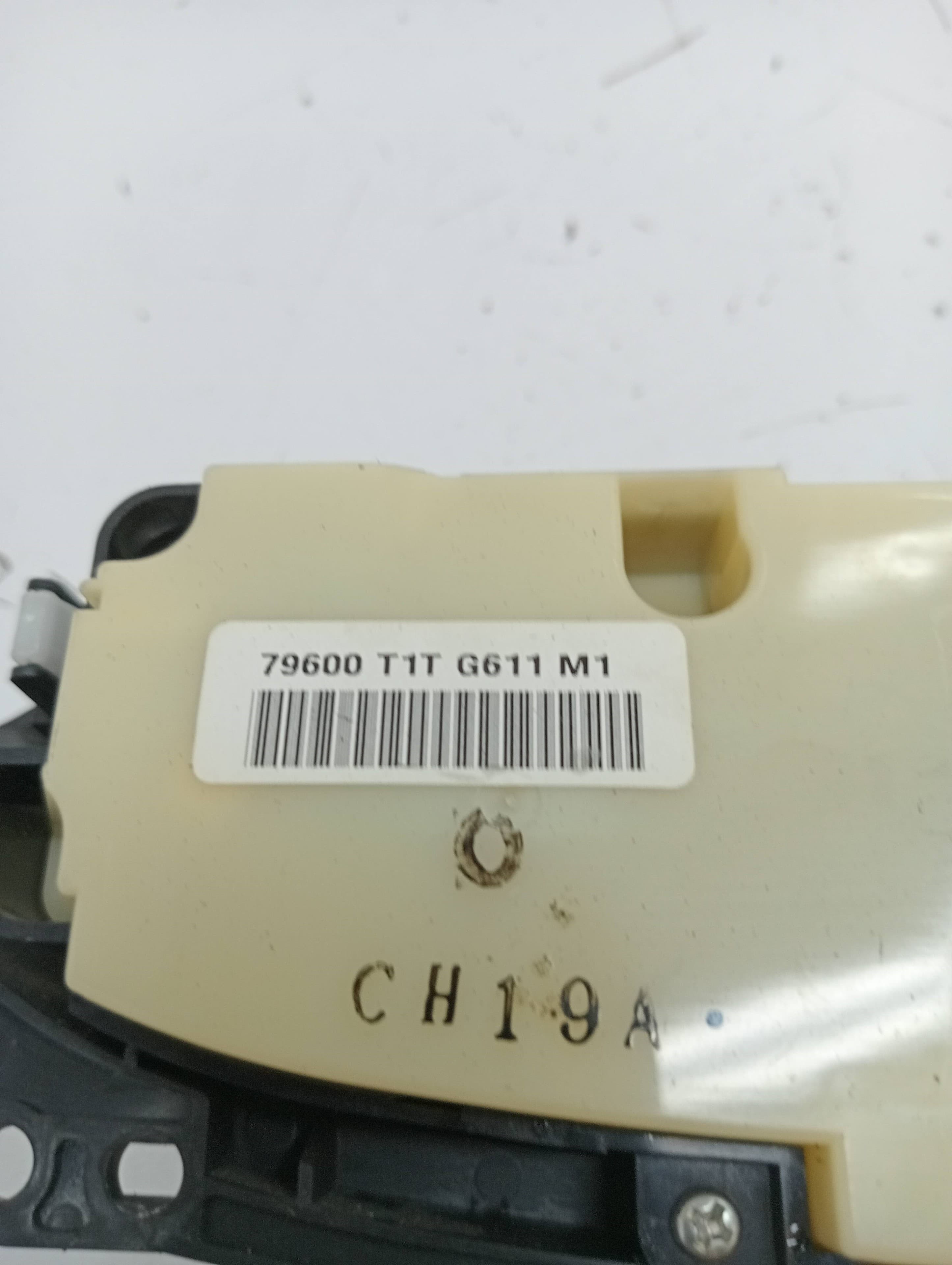 Recambio HONDA CR-V ref. 79600T1TG61ZA 3