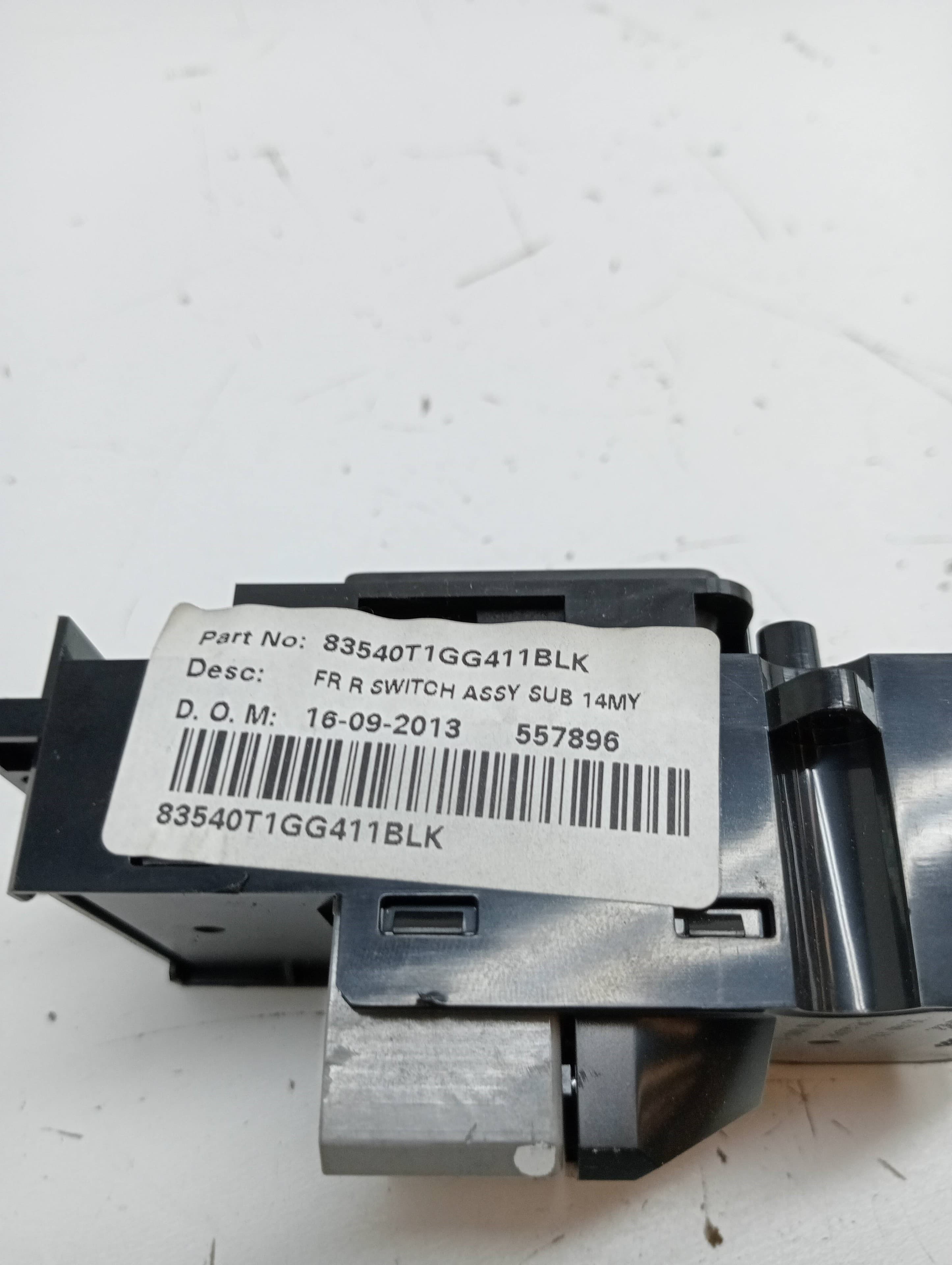 Mando elevalunas delantero derecho HONDA CR-V 3