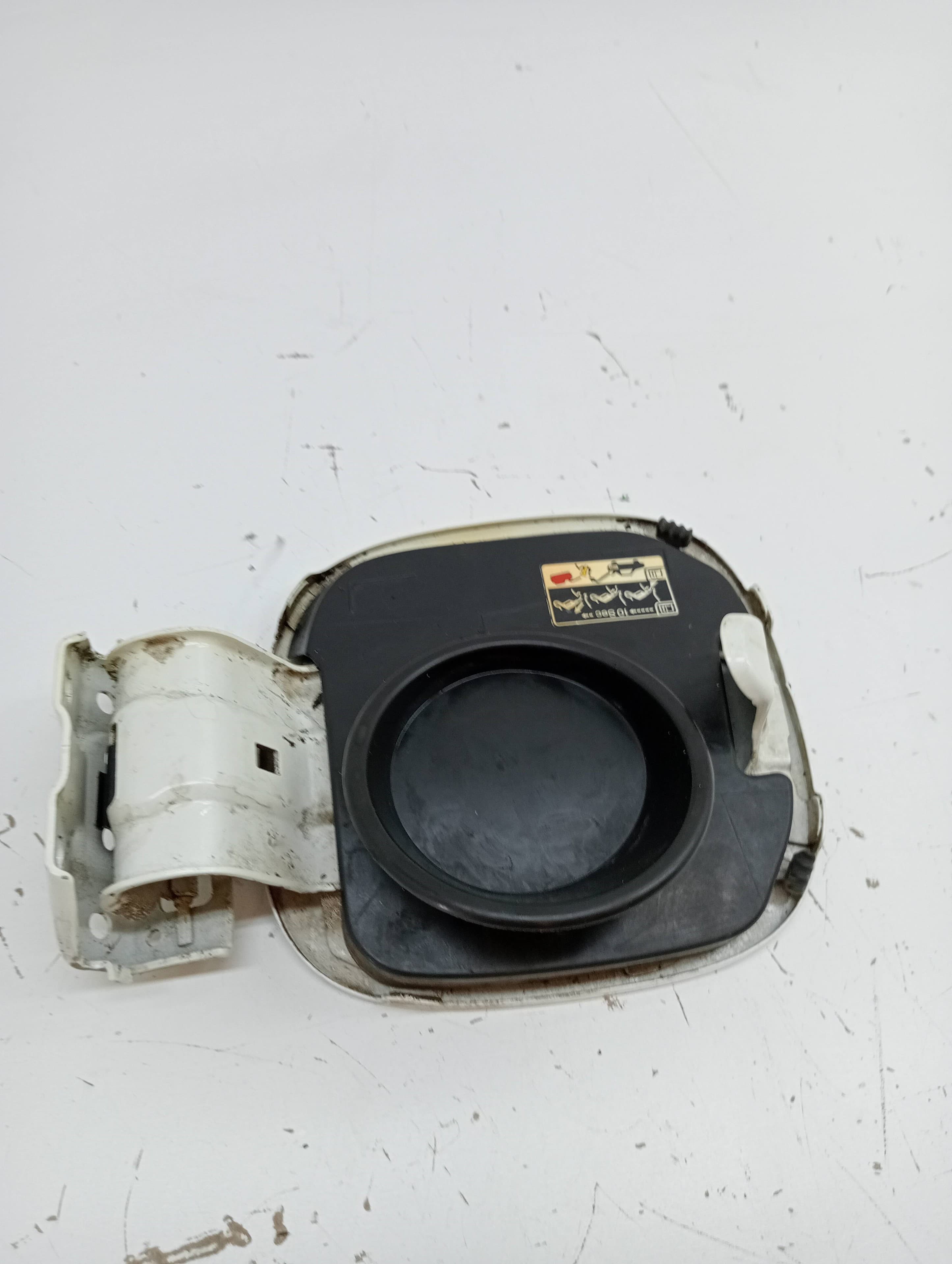 Tapa exterior combustible HONDA CR-V 2
