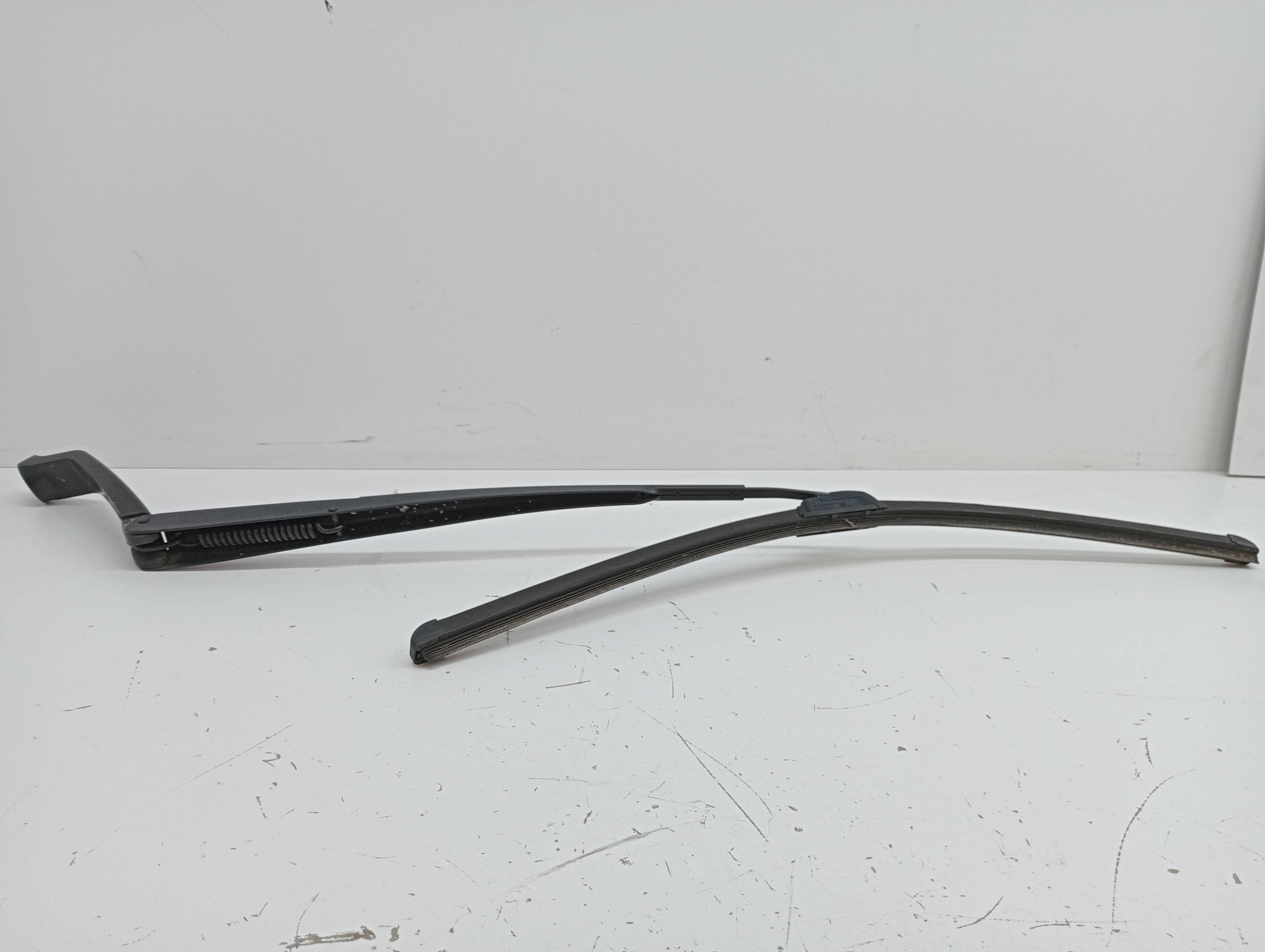 Brazo limpia delantero derecho HONDA CR-V 2